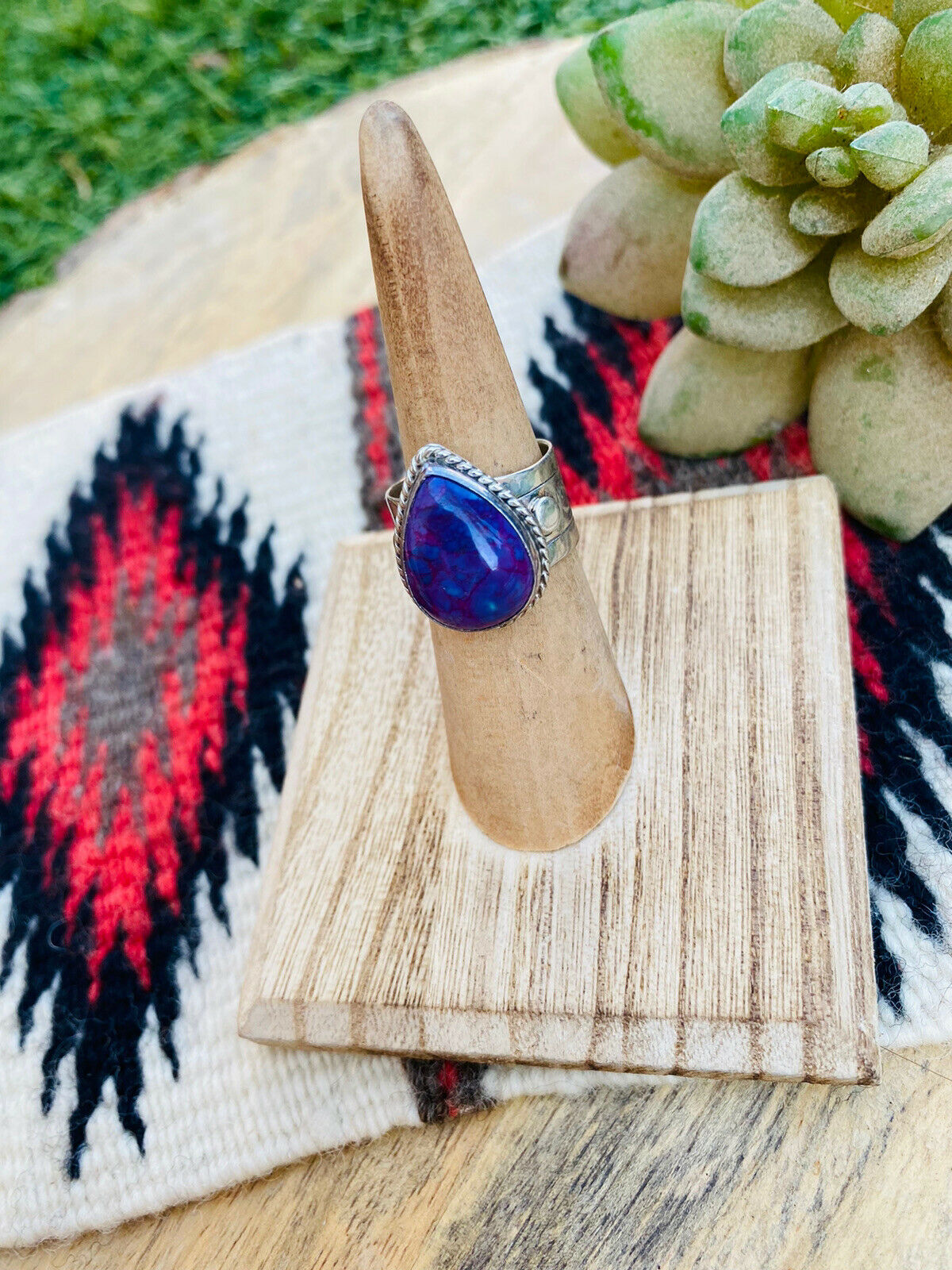 Handcrafted Purple Kingman Turquoise & Sterling Silver Ring Size 5.5