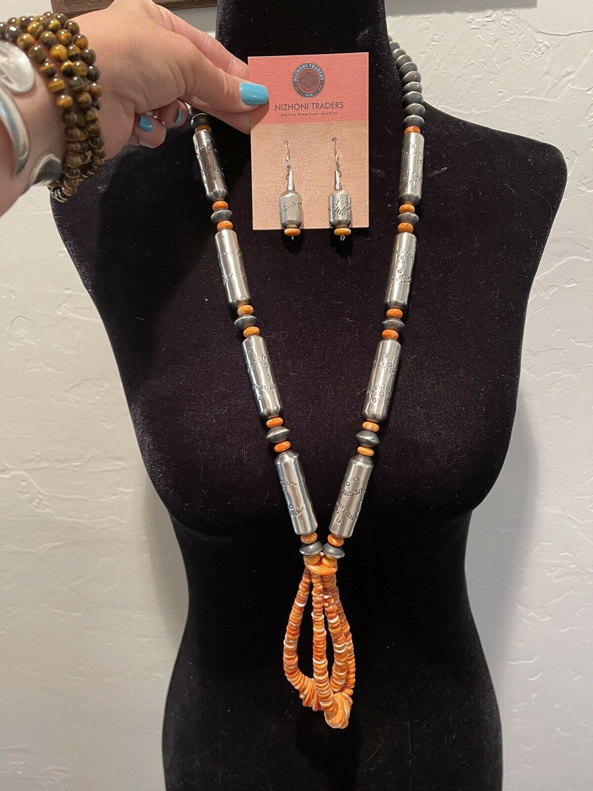 Handcrafted Sterling Silver Handmade Orange Spiny Jacla Necklace & Earring Set