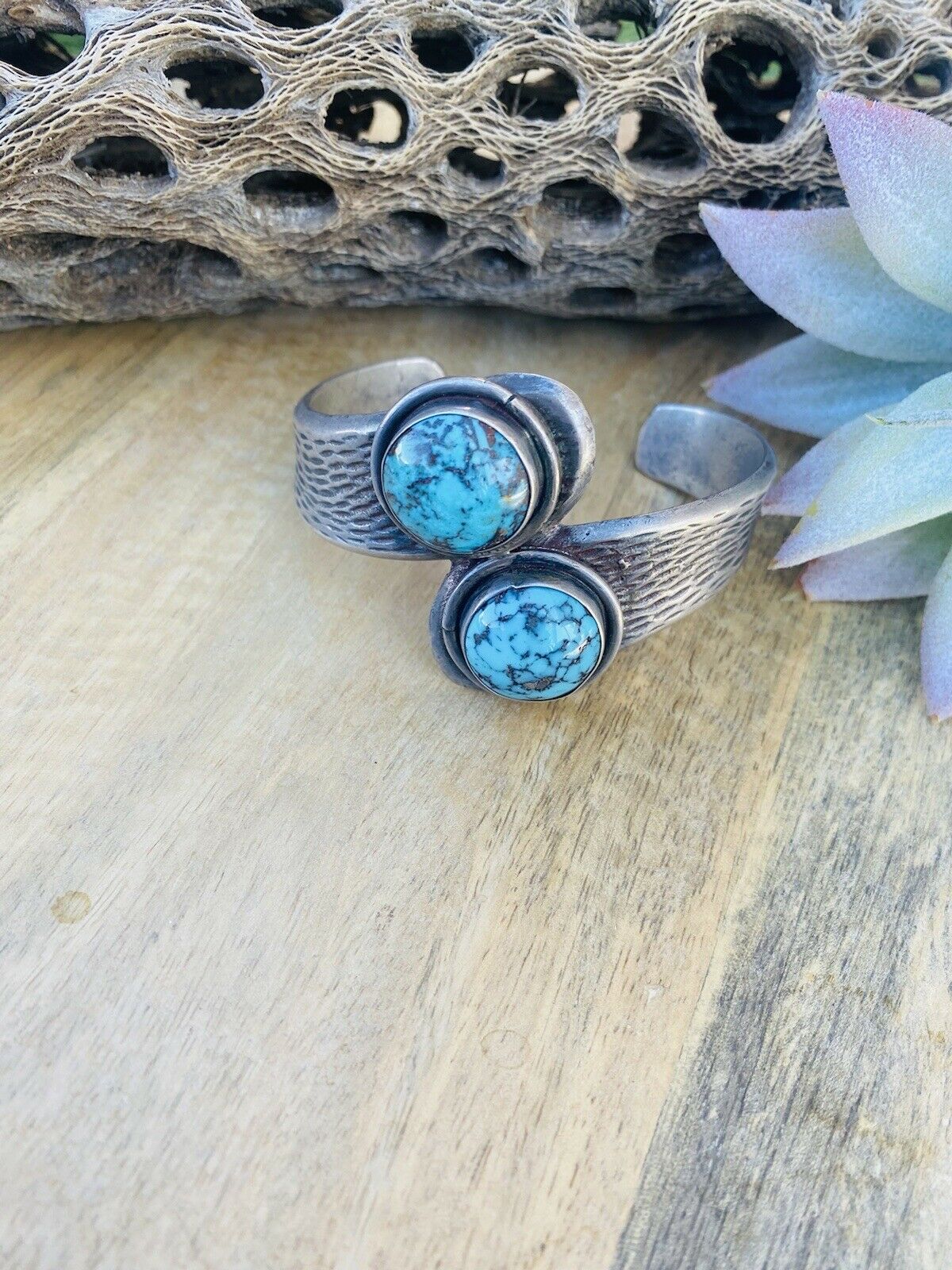 Handcrafted Vintage Kingman Turquoise & Sterling Silver Cuff Bracelet /