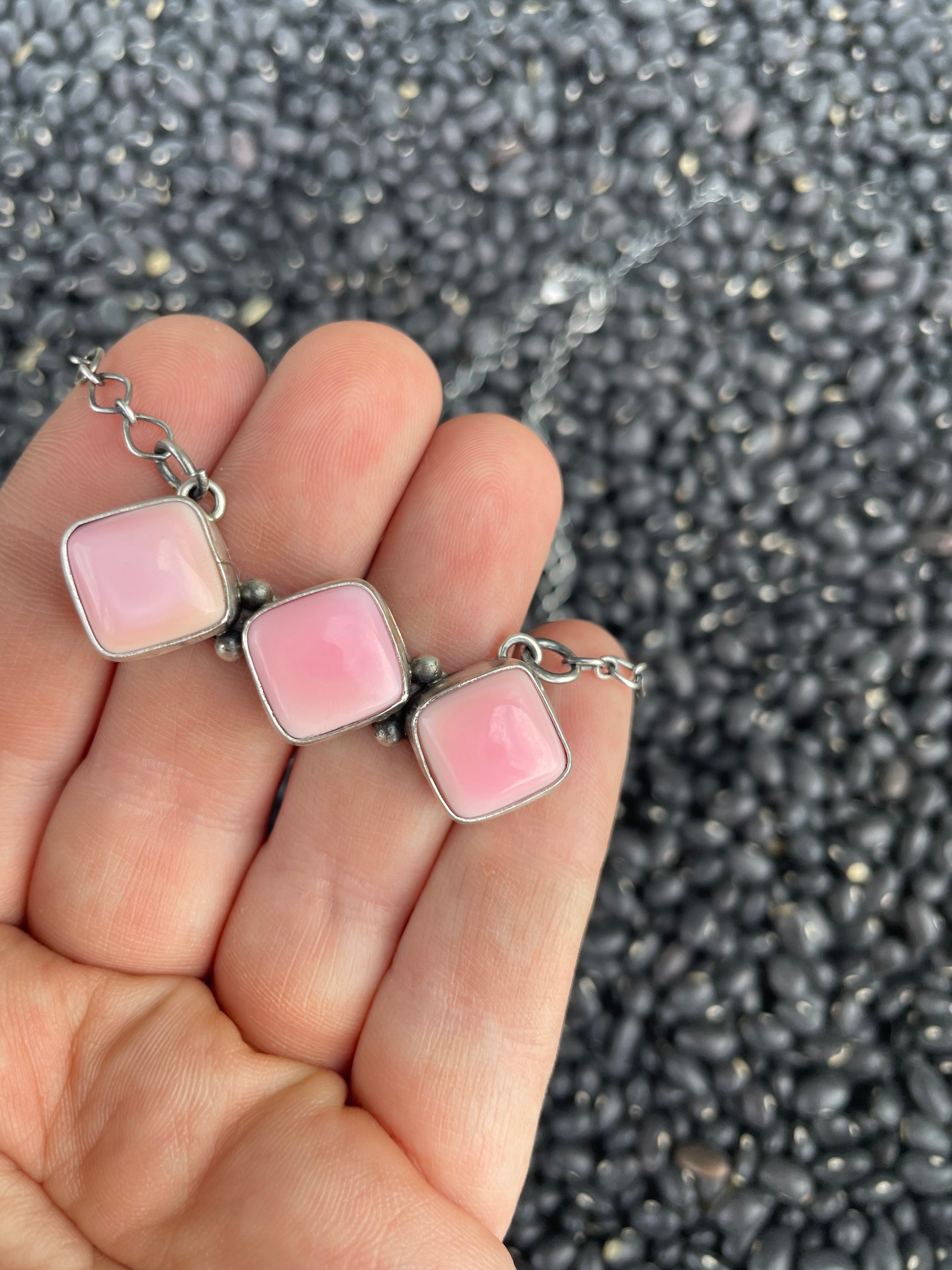 Handcrafted Queen Pink Conch Shell And Sterling Silver 3 Stone Bar Necklace Signed