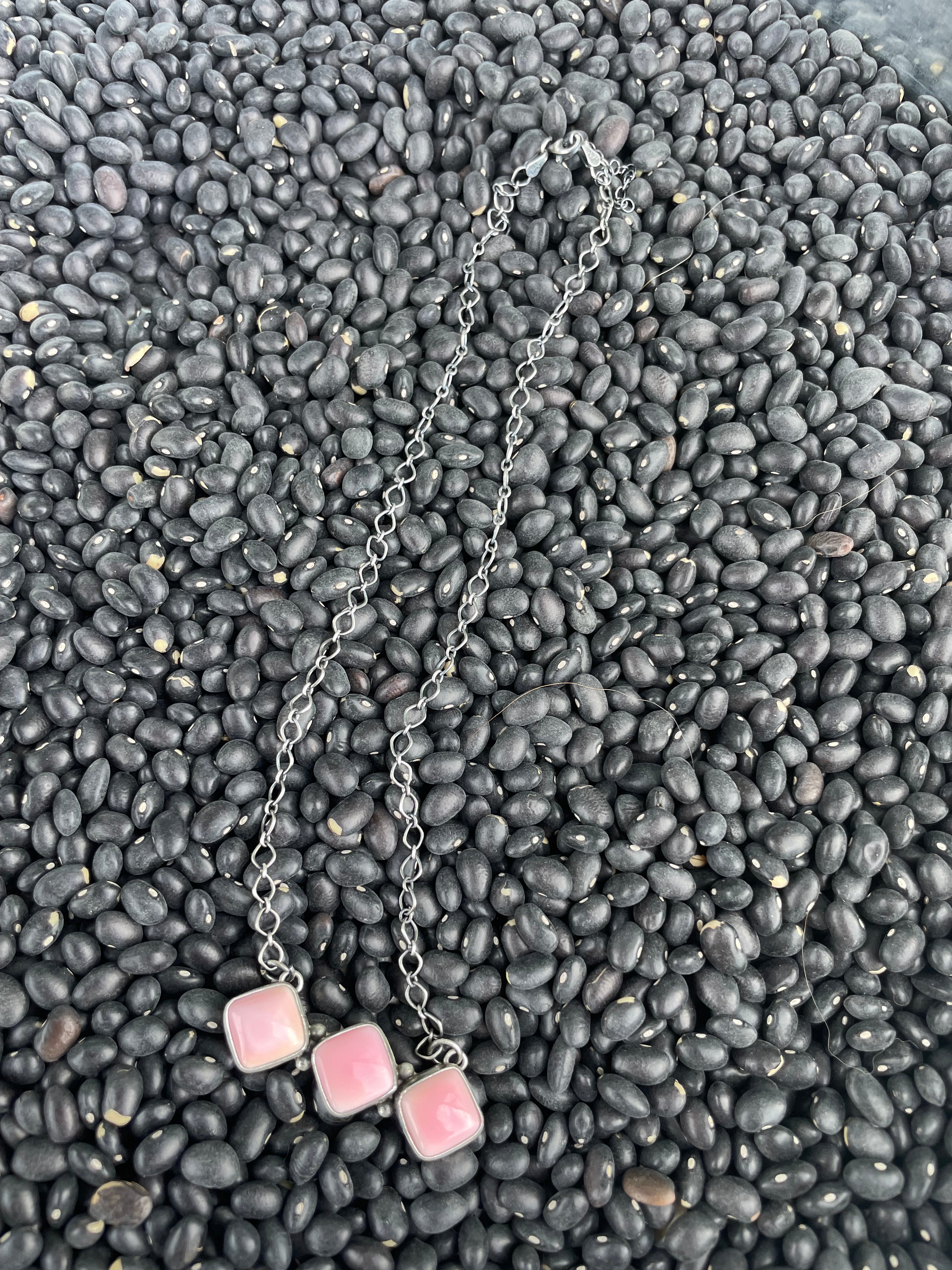 Handcrafted Queen Pink Conch Shell And Sterling Silver 3 Stone Bar Necklace Signed