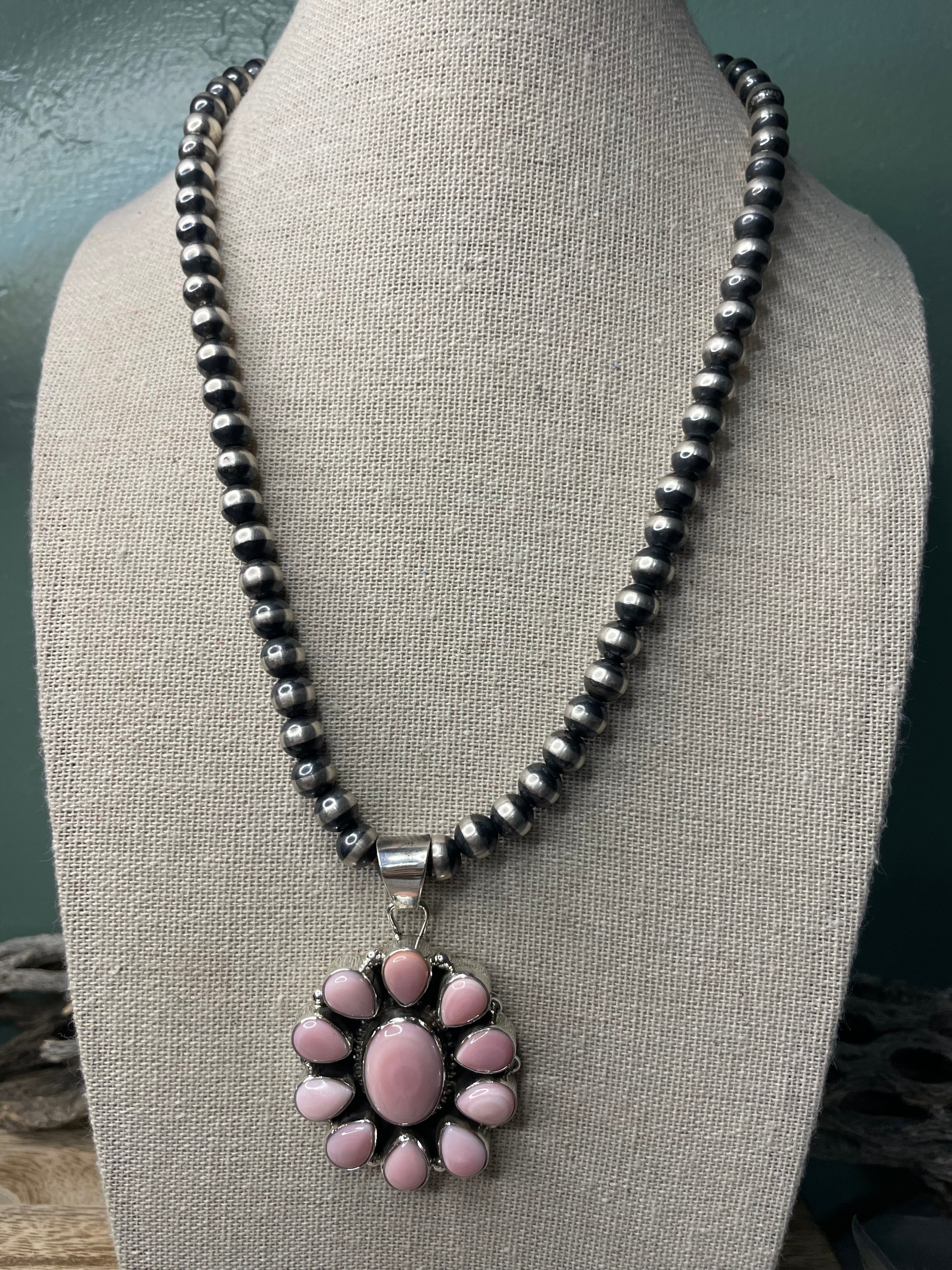 Handcrafted Queen Pink Conch Shell And Sterling Silver Pendant Signed Sheila 10 Petals