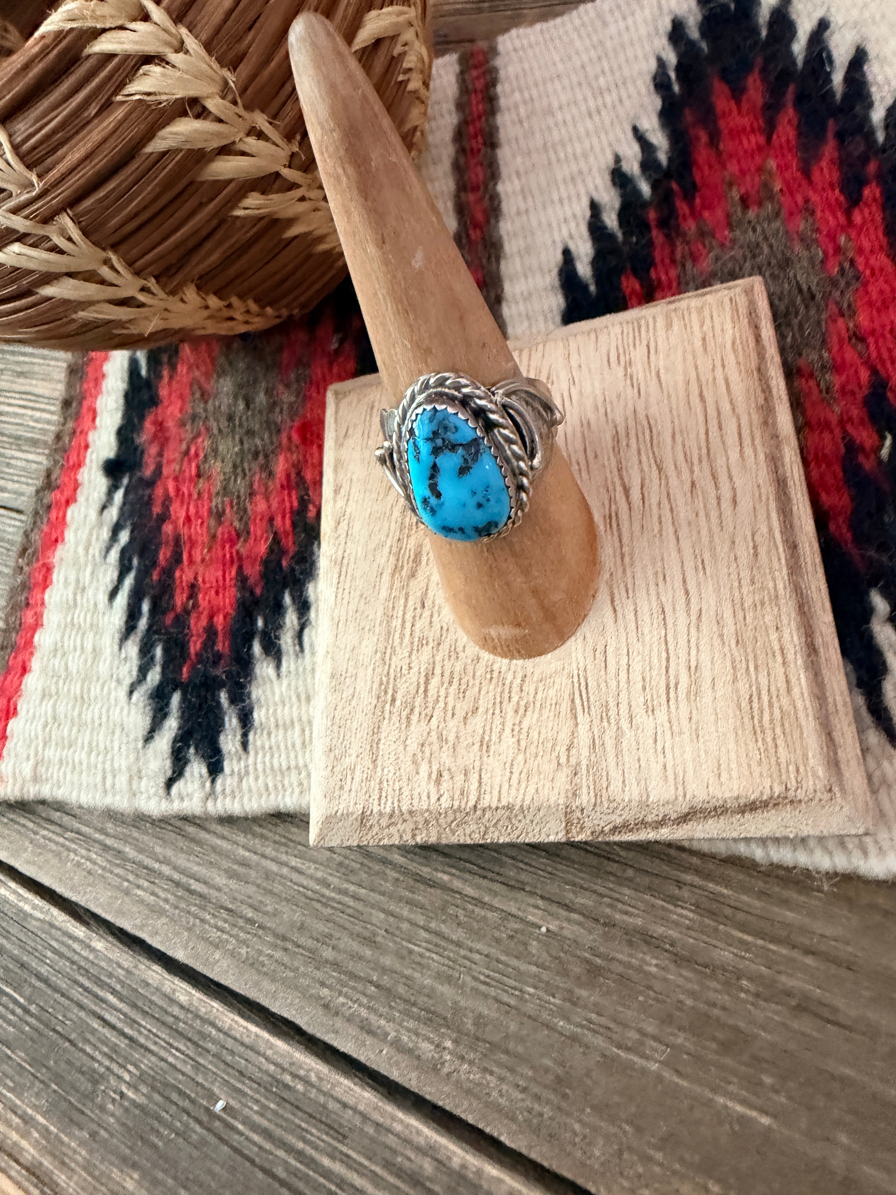 Old Pawn Handcrafted Turquoise & Sterling Silver Ring Size 6.75
