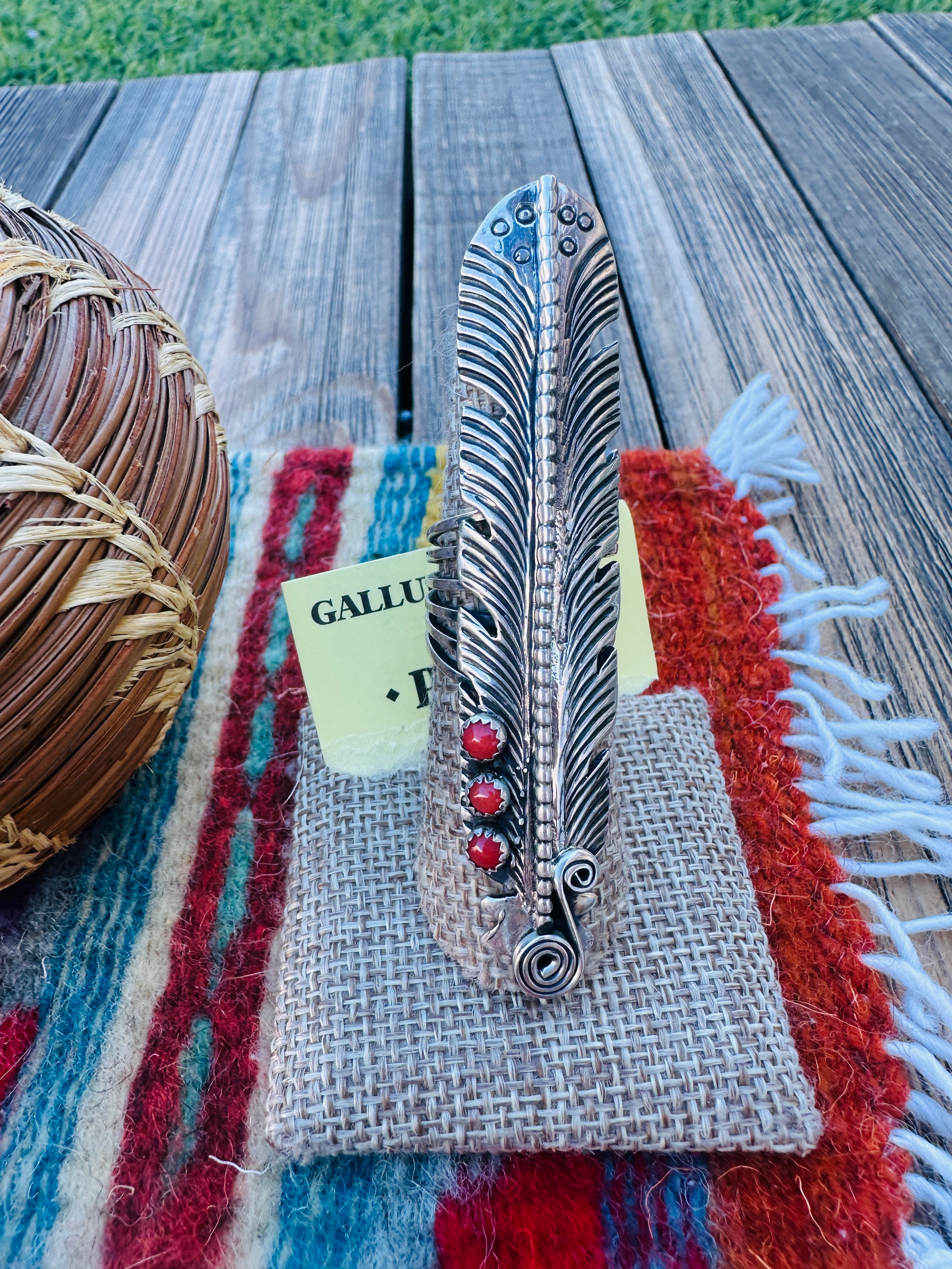 Old Pawn Handcrafted Coral & Sterling Silver Feather Ring Size 7