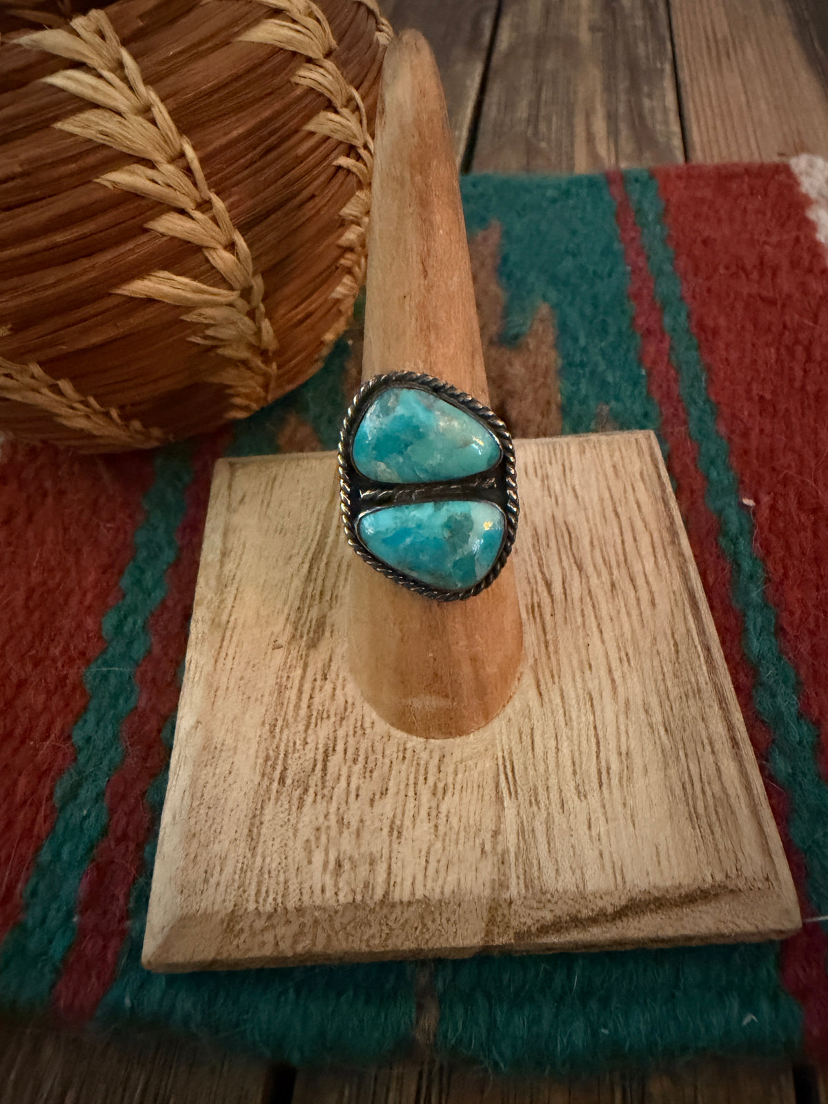 Old Pawn Handcrafted Turquoise & Sterling Silver Ring Size 6.5