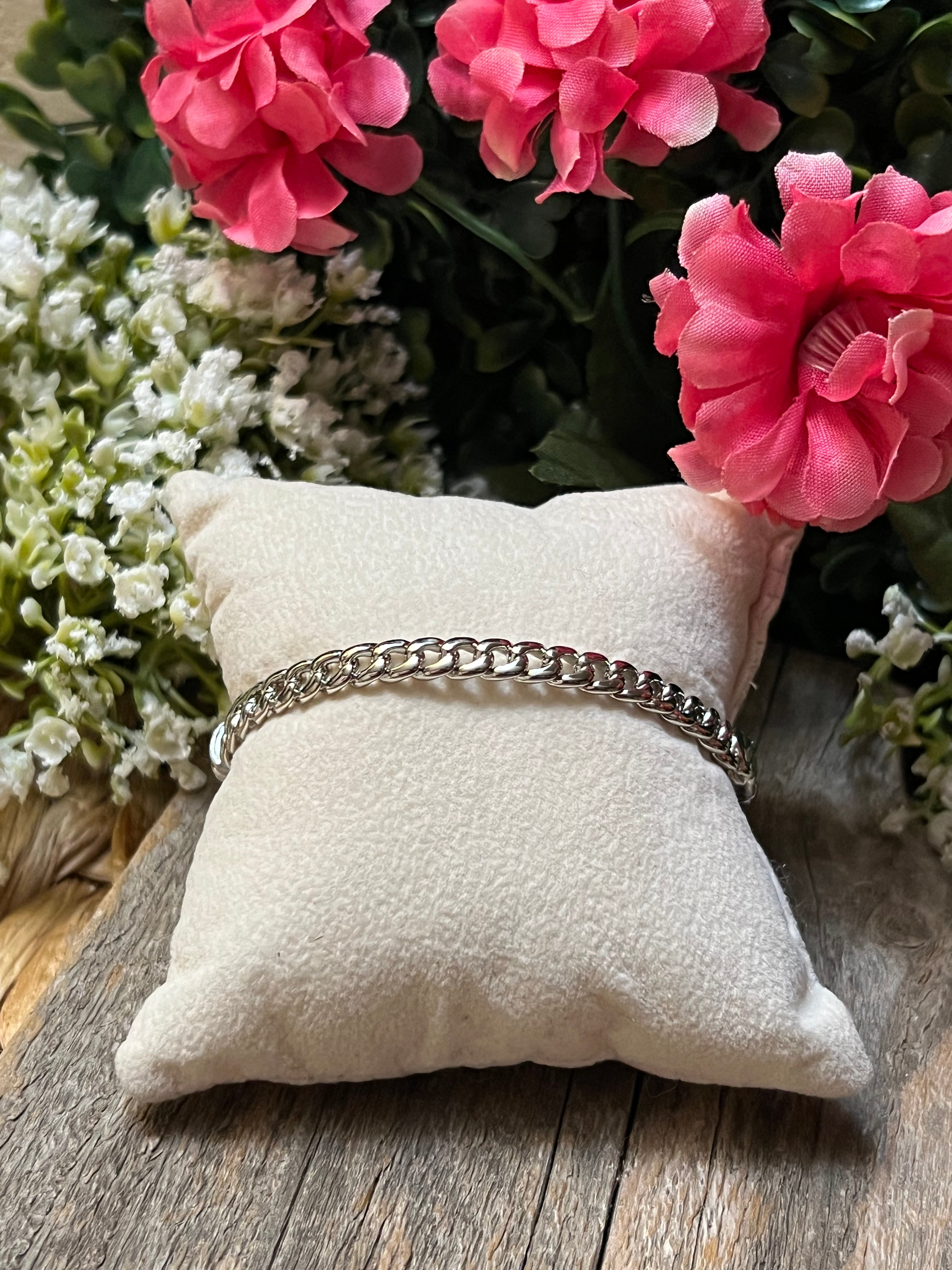 Silver Plated CZ HorseBit Bangle Bracelet