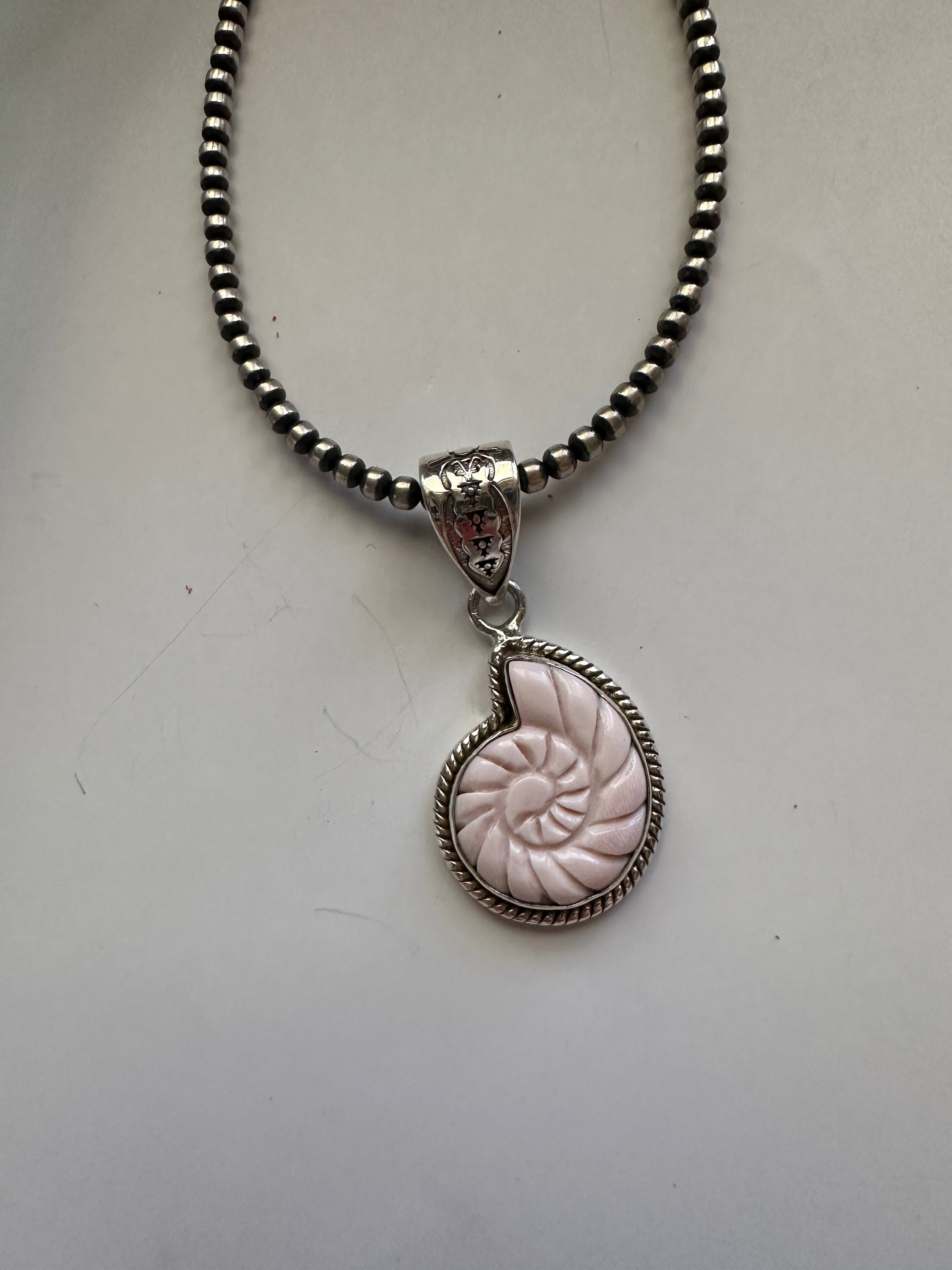 Nizhoni Handmade Pink Conch & Sterling Silver Seashell Pendant