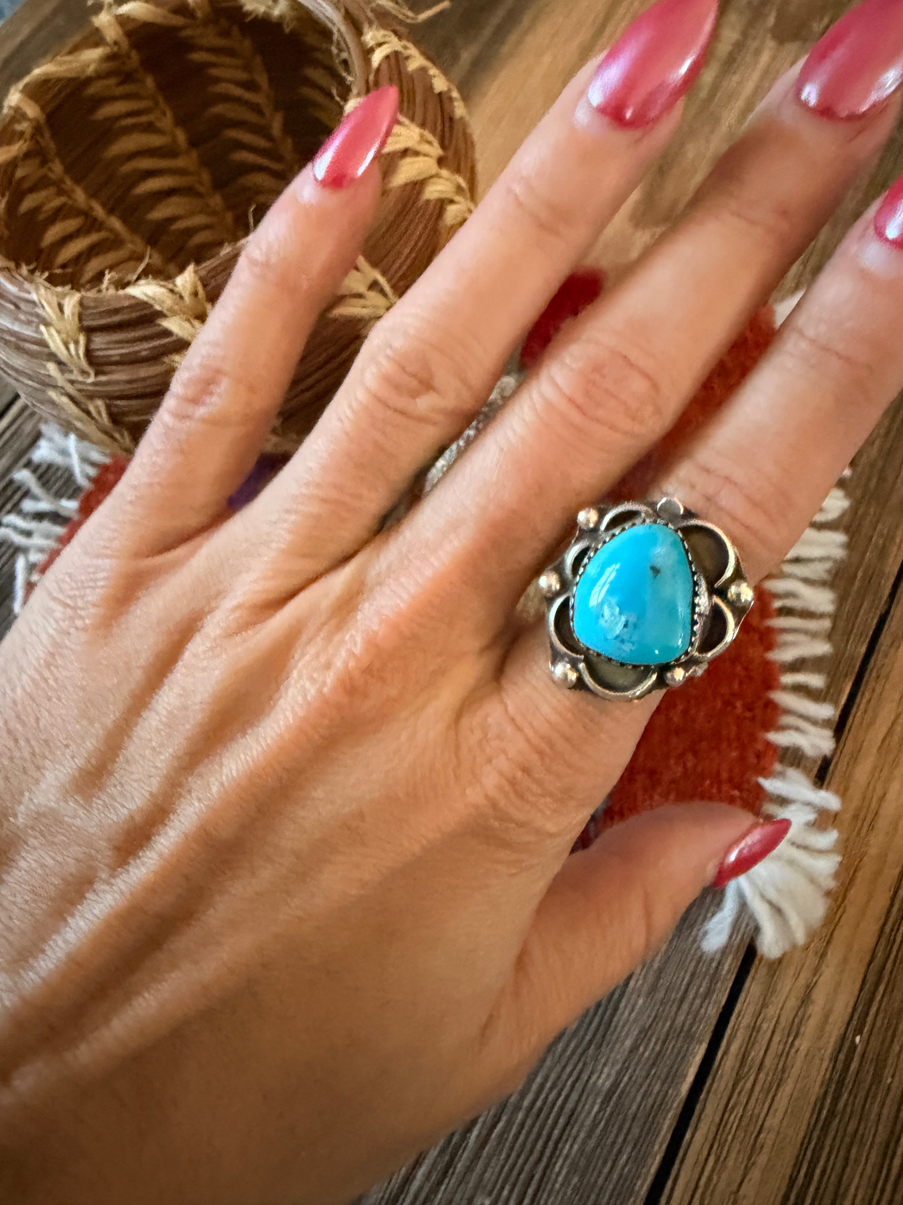Old Pawn Handcrafted Turquoise & Sterling Silver Ring Size 7