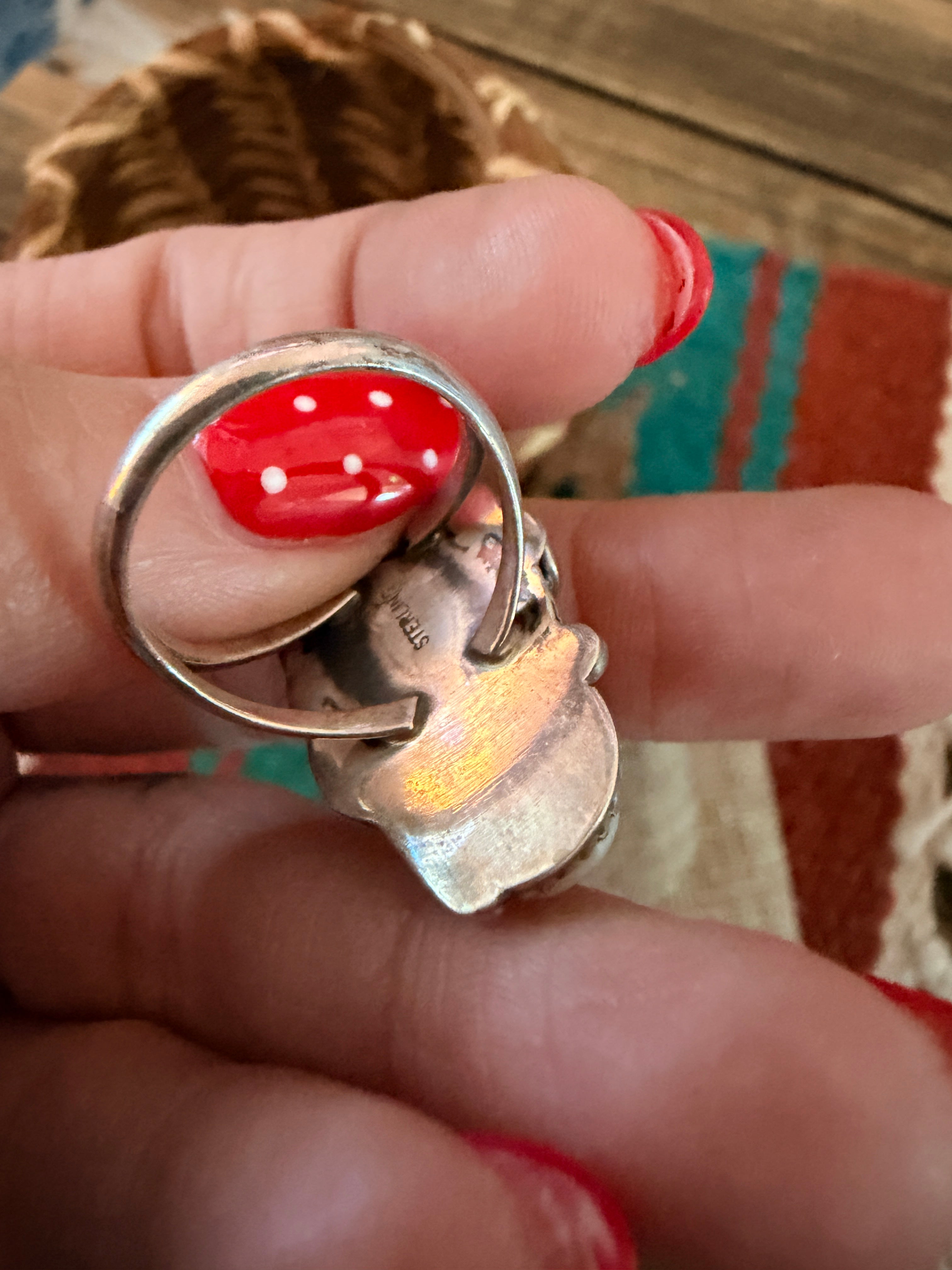 Old Pawn Handcrafted Mother of Pearl & Sterling Silver Ring Size 6