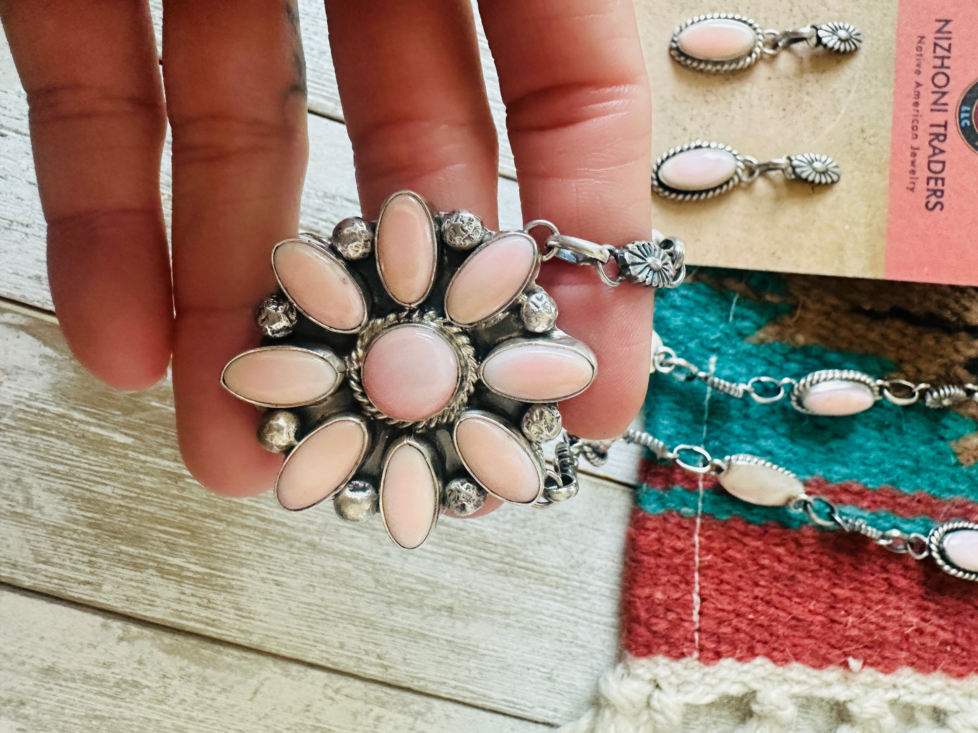 Navajo Queen Pink Conch & Sterling Silver Necklace Set