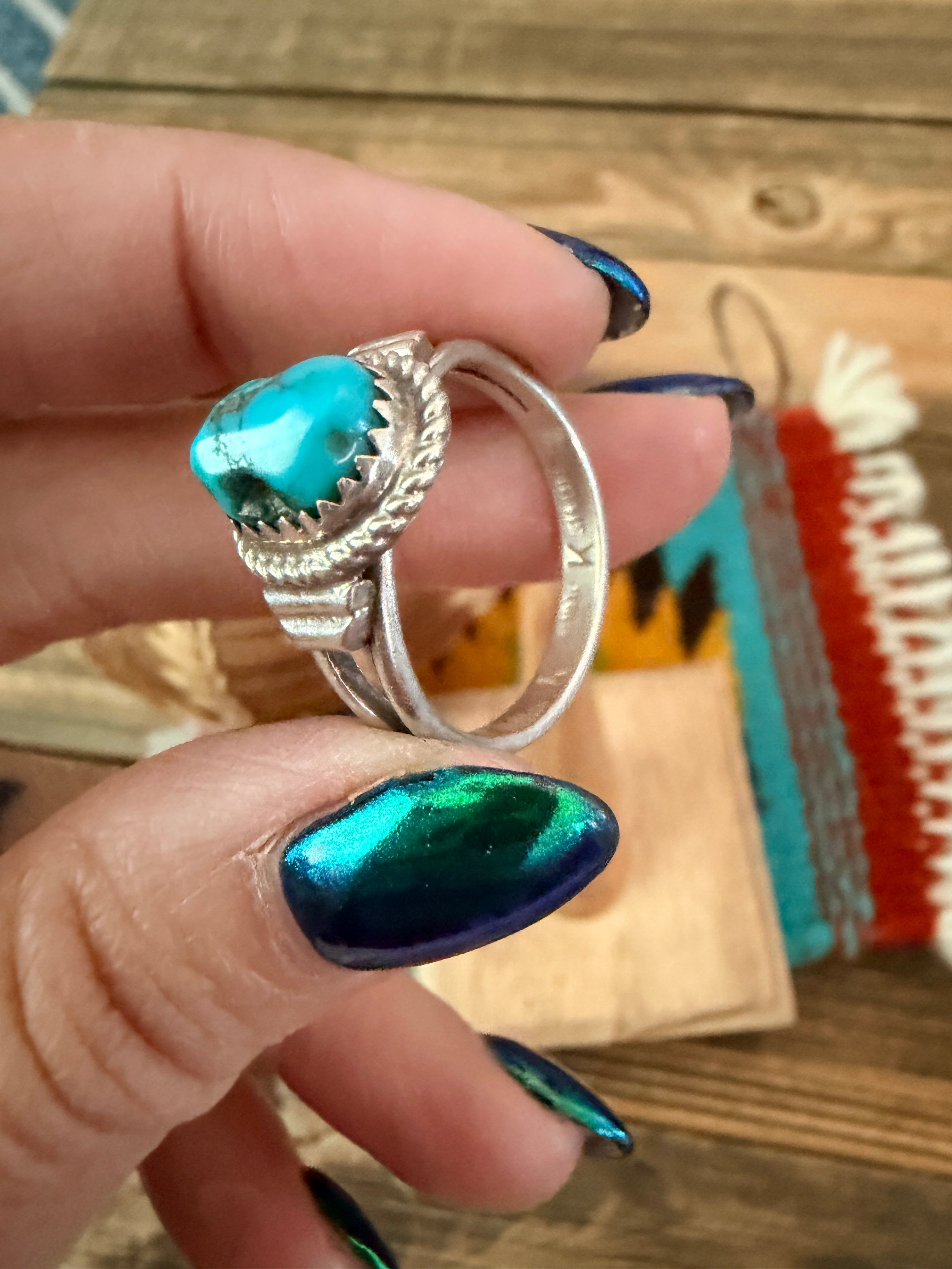 Old Pawn Handcrafted Turquoise & Sterling Silver Ring Size 9.25