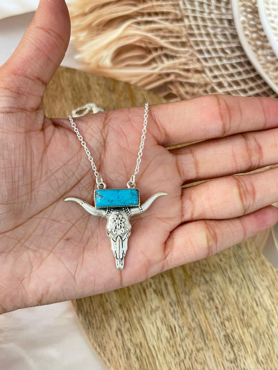 Handmade Sterling Silver Kingman Turquoise Bull Head Necklace Signed Nizhoni