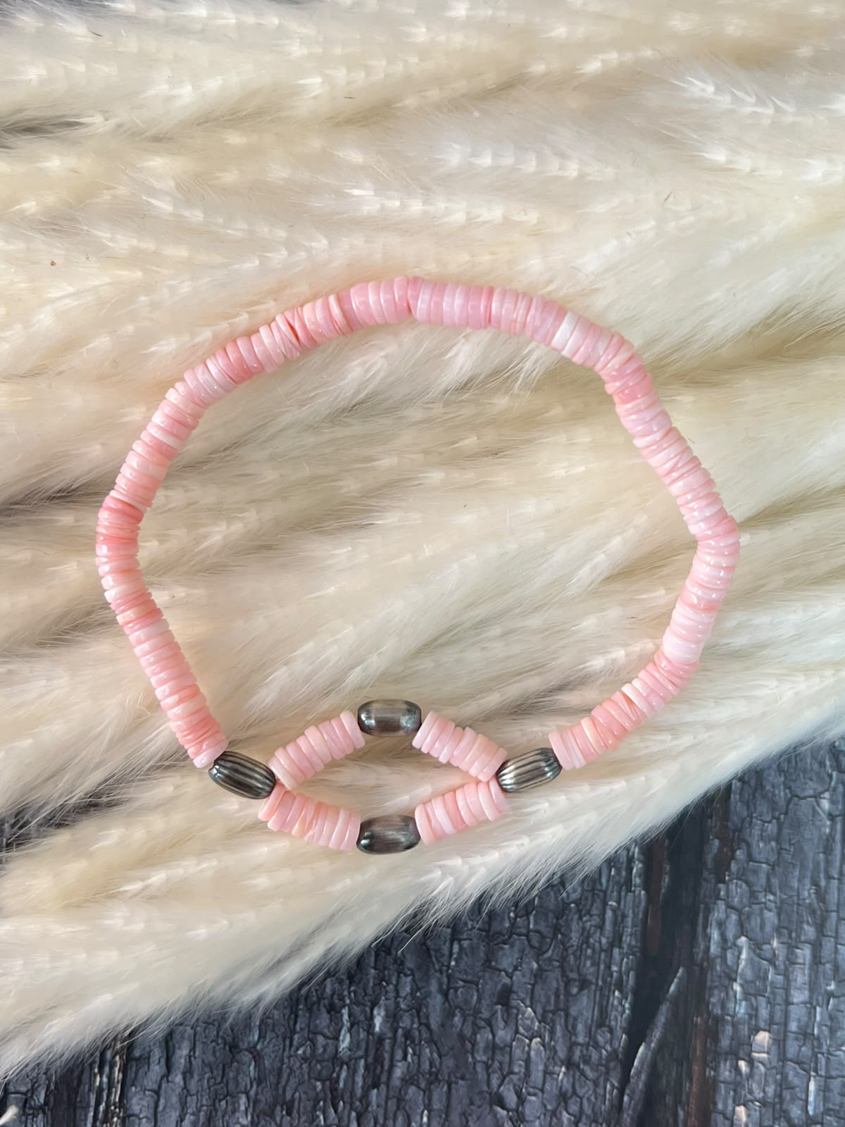 Handmade Sterling Silver Queen Pink Conch Collection: Stretchy Beaded Bracelet