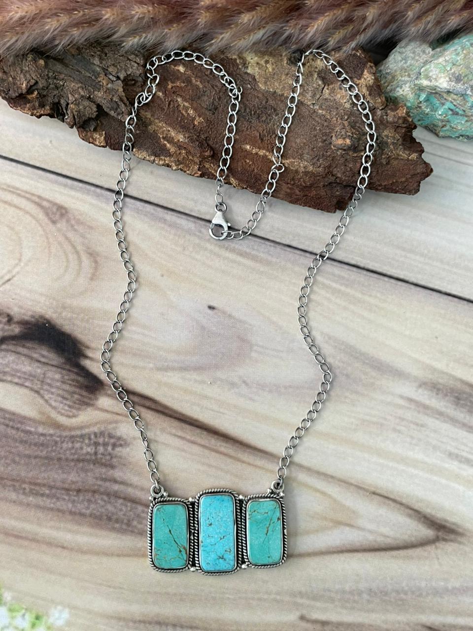 Handmade Sterling Silver Green Kingman Turquoise Collection: Necklace Signed Nizhoni