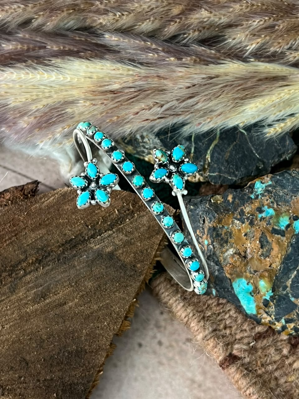 Handmade Sterling Silver Kingman Turquoise Cuff Bracelet Signed Nizhoni (1)