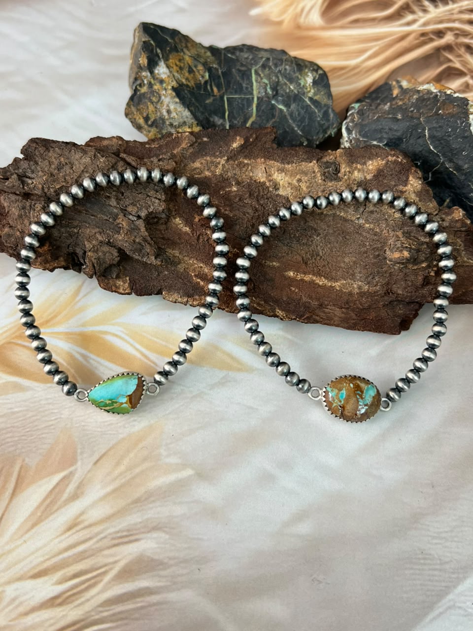 Handmade Sterling Silver Royston Turquoise Stretchy Beaded Bracelet Signed Nizhoni