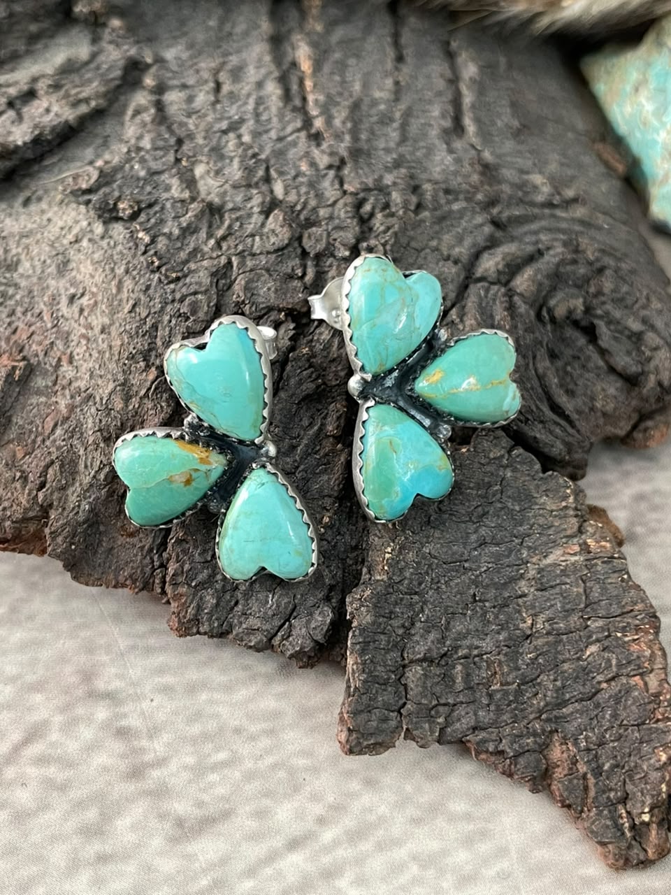 Handmade Sterling Silver Kingman Turquoise Post Studs Heart Earrings Signed Nizhoni