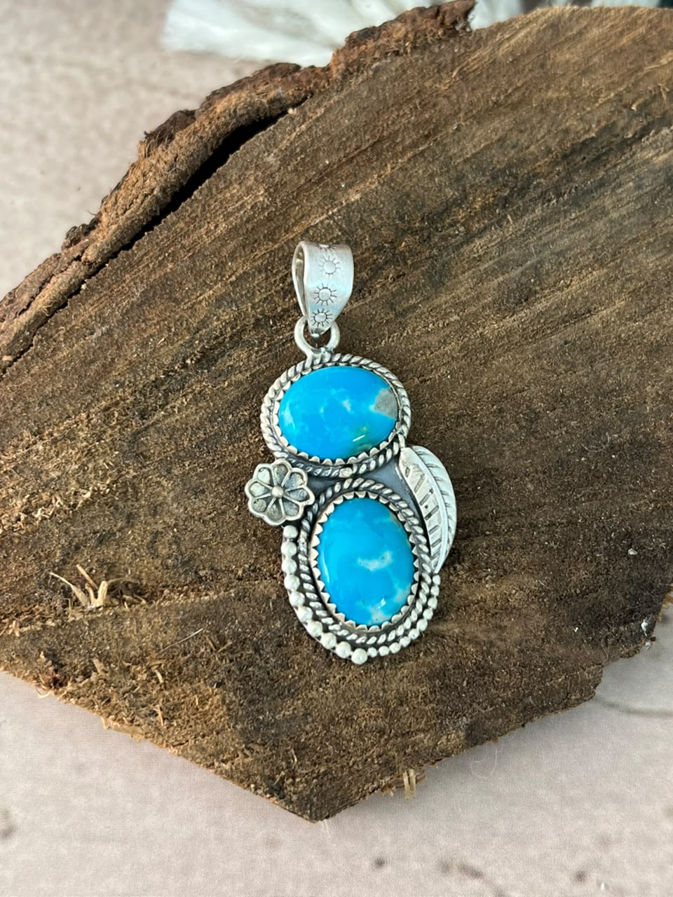 Handmade Sterling Silver Hardy Pit Collection: Pendant Signed Nizhoni