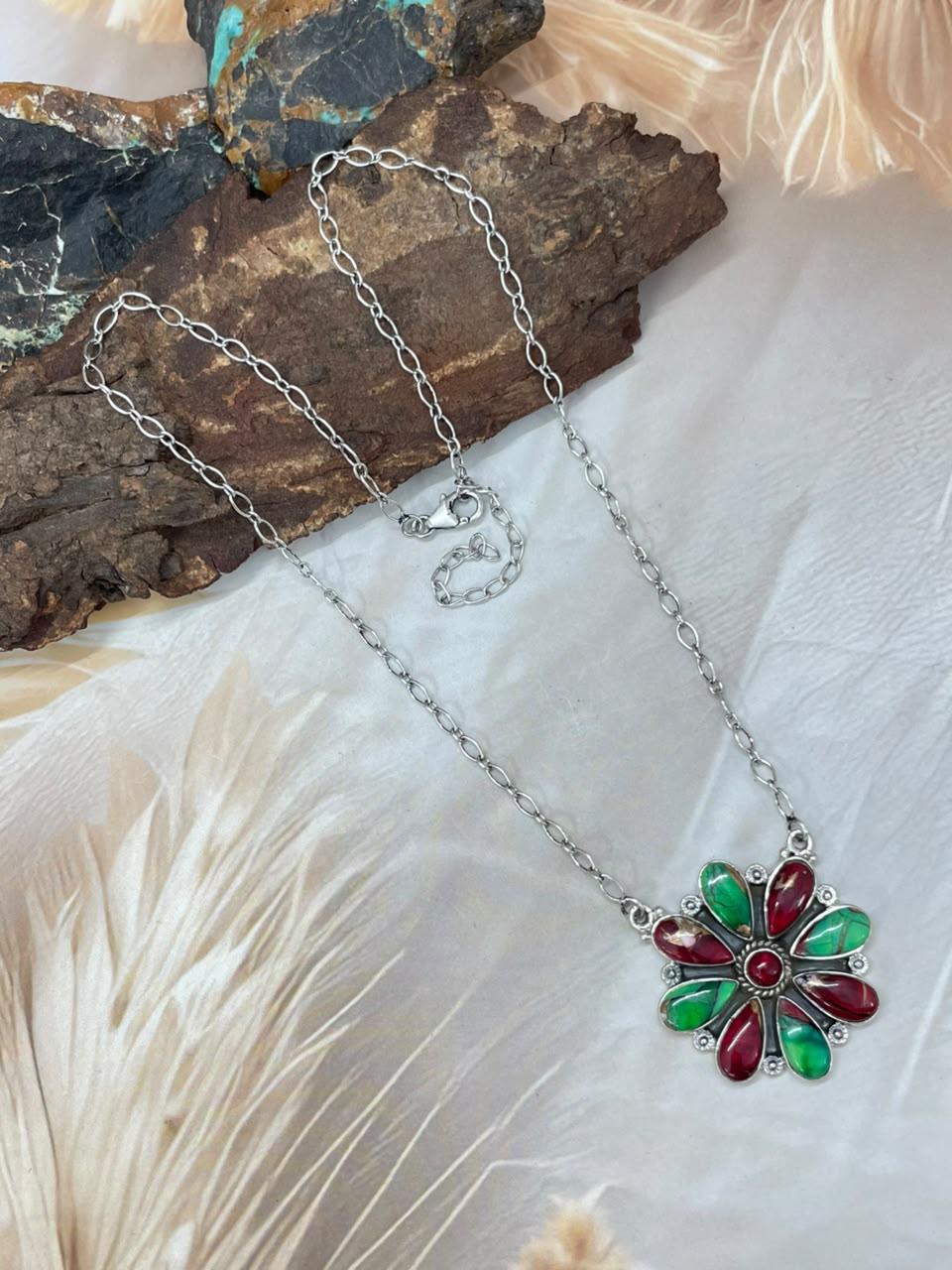 Handmade Sterling Silver Christmas Dahlia Collection: Necklace Signed Nizhoni