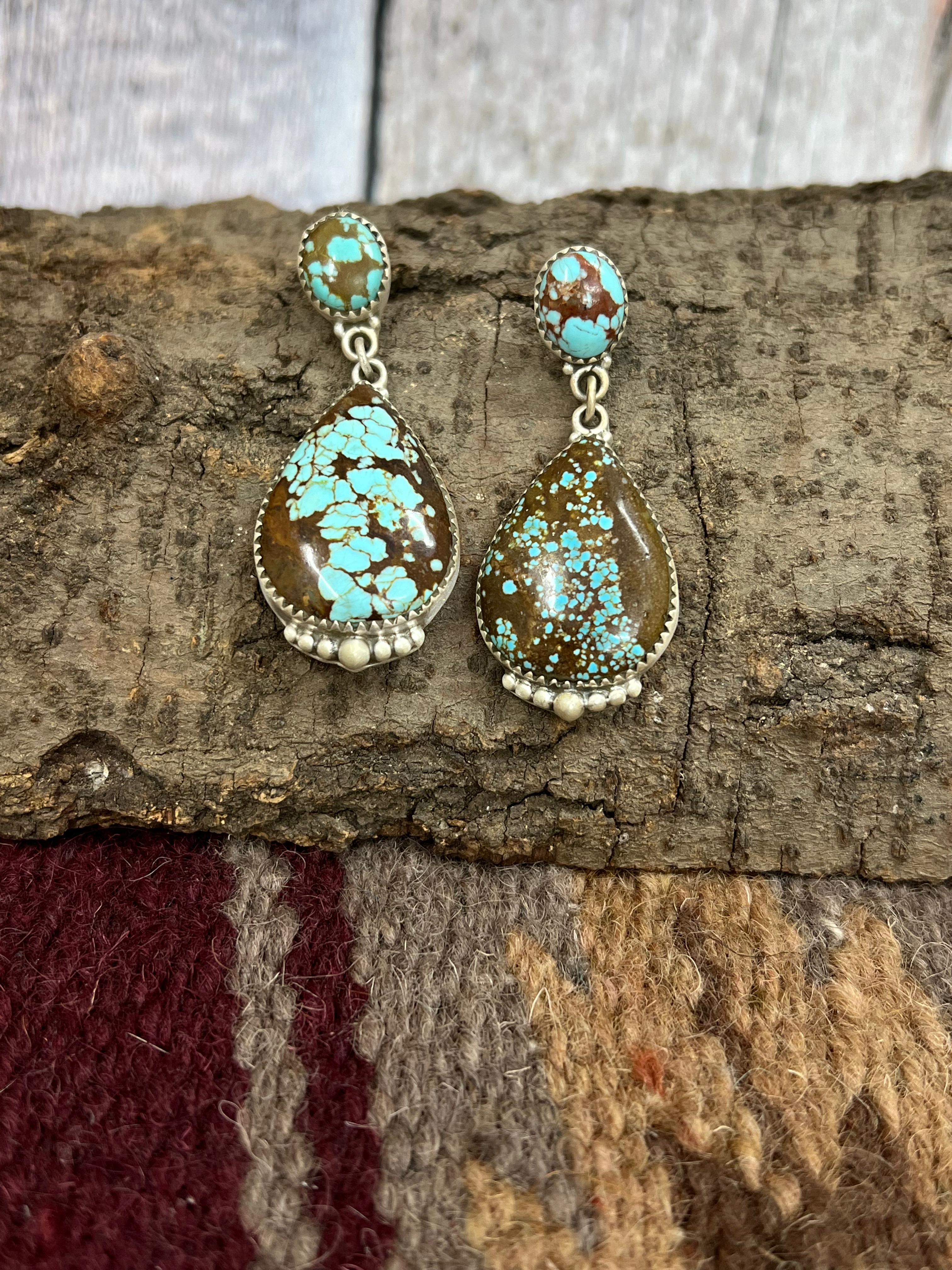 Handmade Sterling Silver Number 8 Dangle Earring with Signed Nizhoni