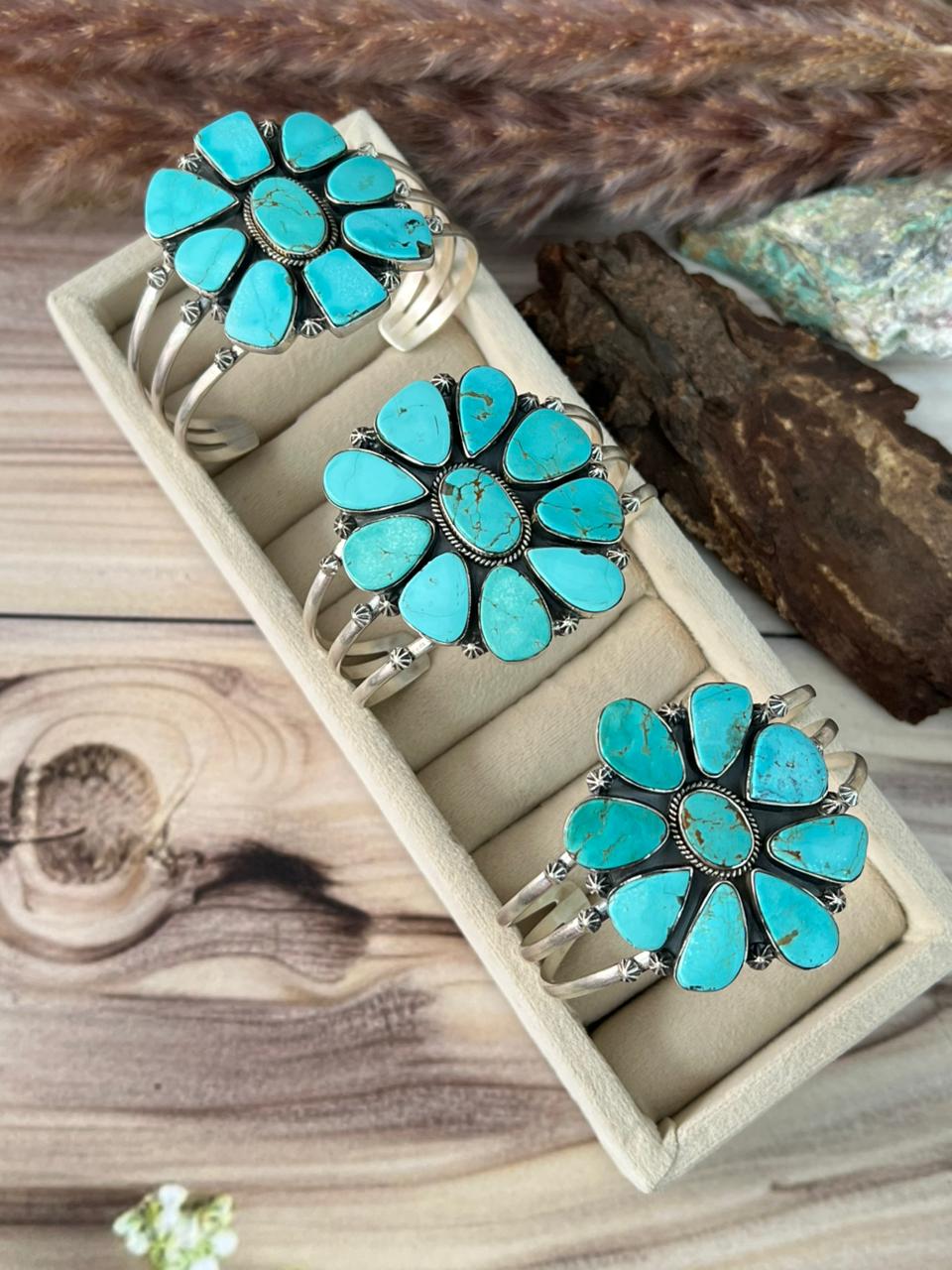 Handmade Sterling Silver Green Kingman Turquoise Collection: Cuff Bracelet Signed Nizhoni