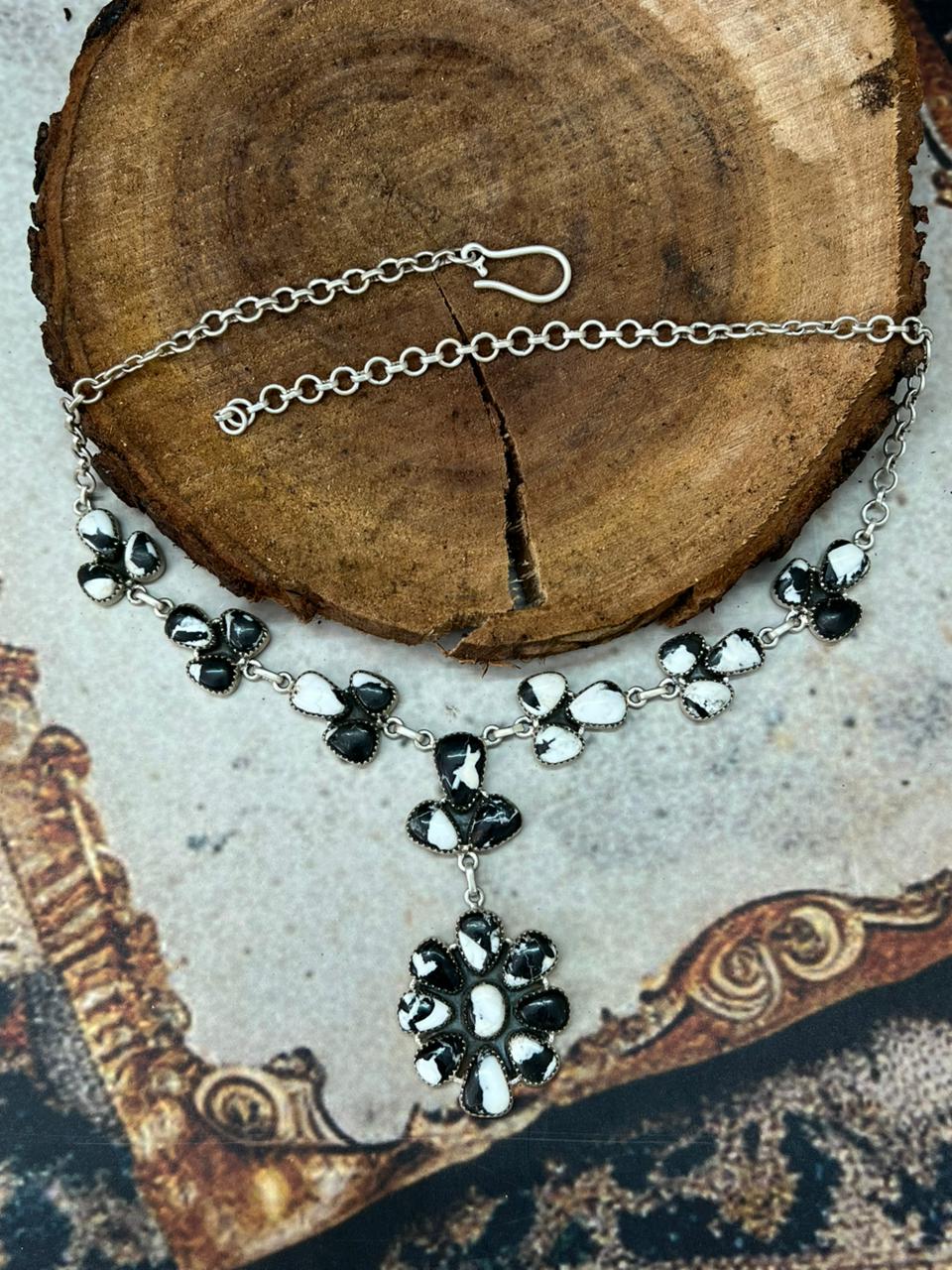 Handmade Sterling Silver White Buffalo Necklace "Signed Nizhoni" (3)