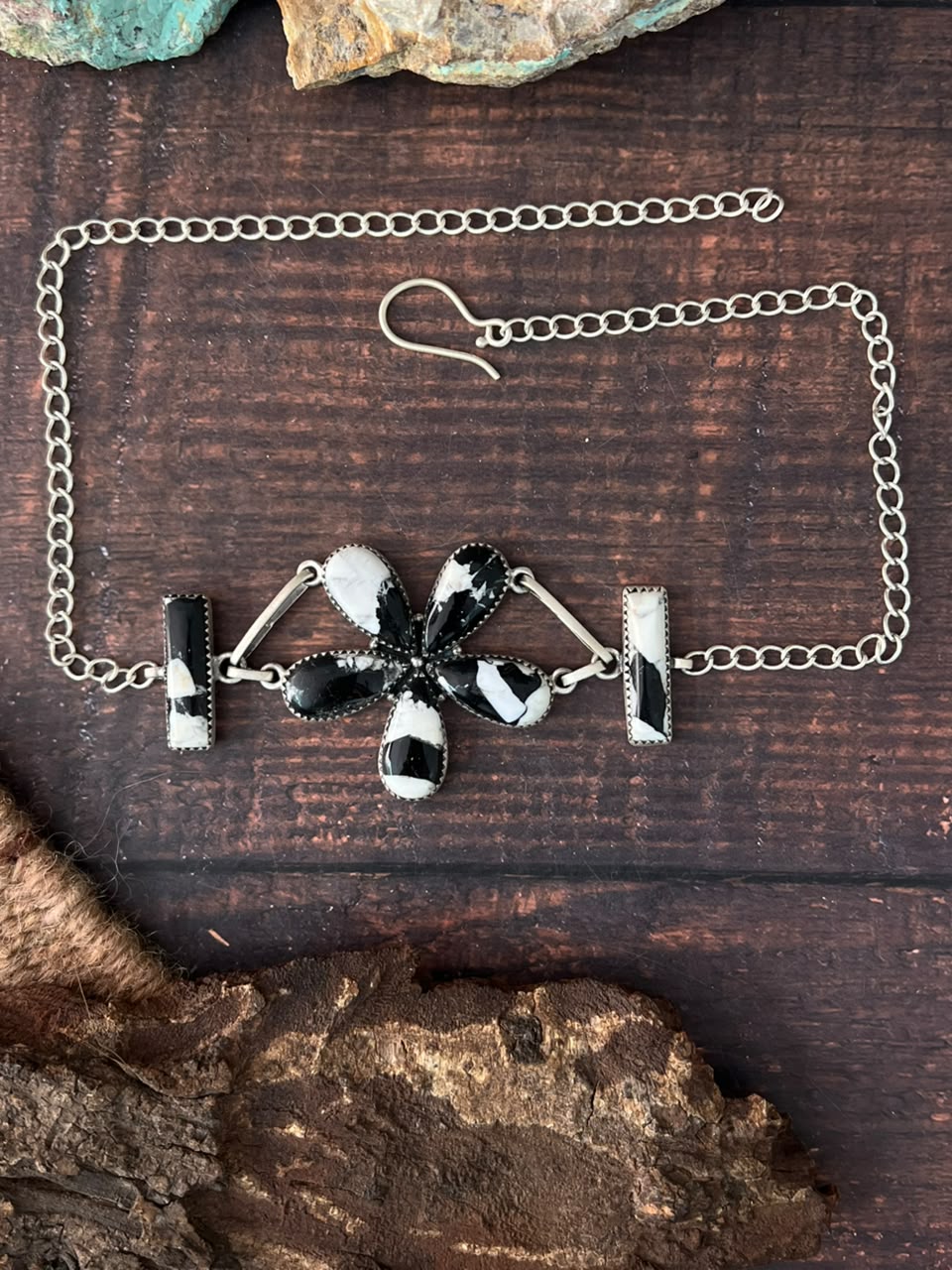 Handmade Sterling Silver White Buffalo Choker Necklace Signed Nizhoni