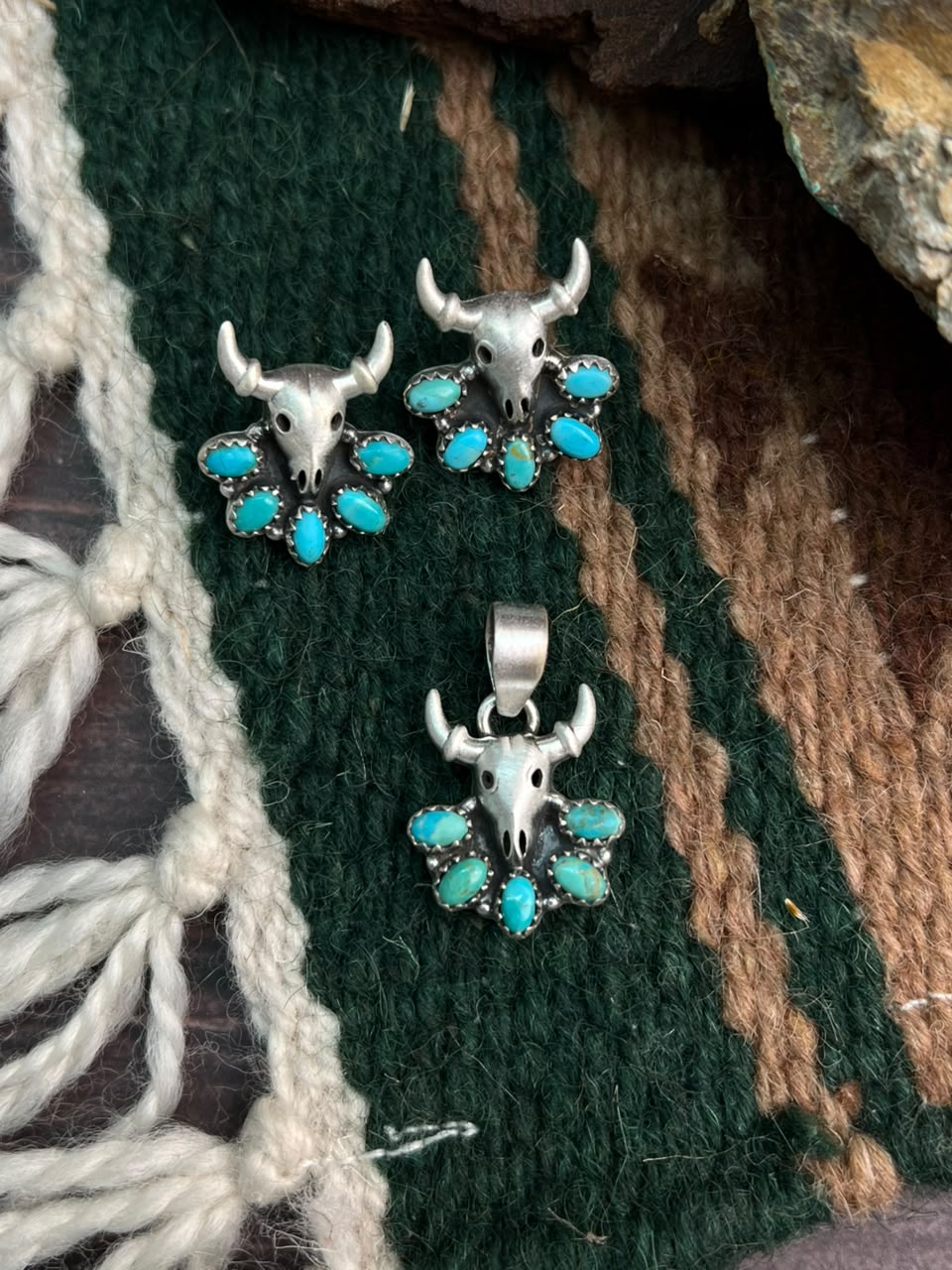 Handmade Sterling Silver Kingman Turquoise Pendant and Earrings Set Bull Head Signed Nizhoni