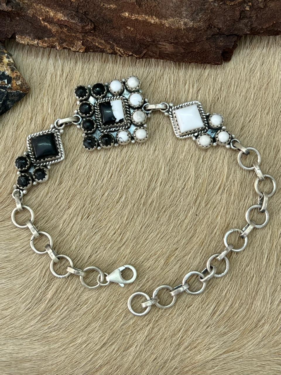 Handmade Sterling Silver White Buffalo Chain Bracelet "Signed Nizhoni"