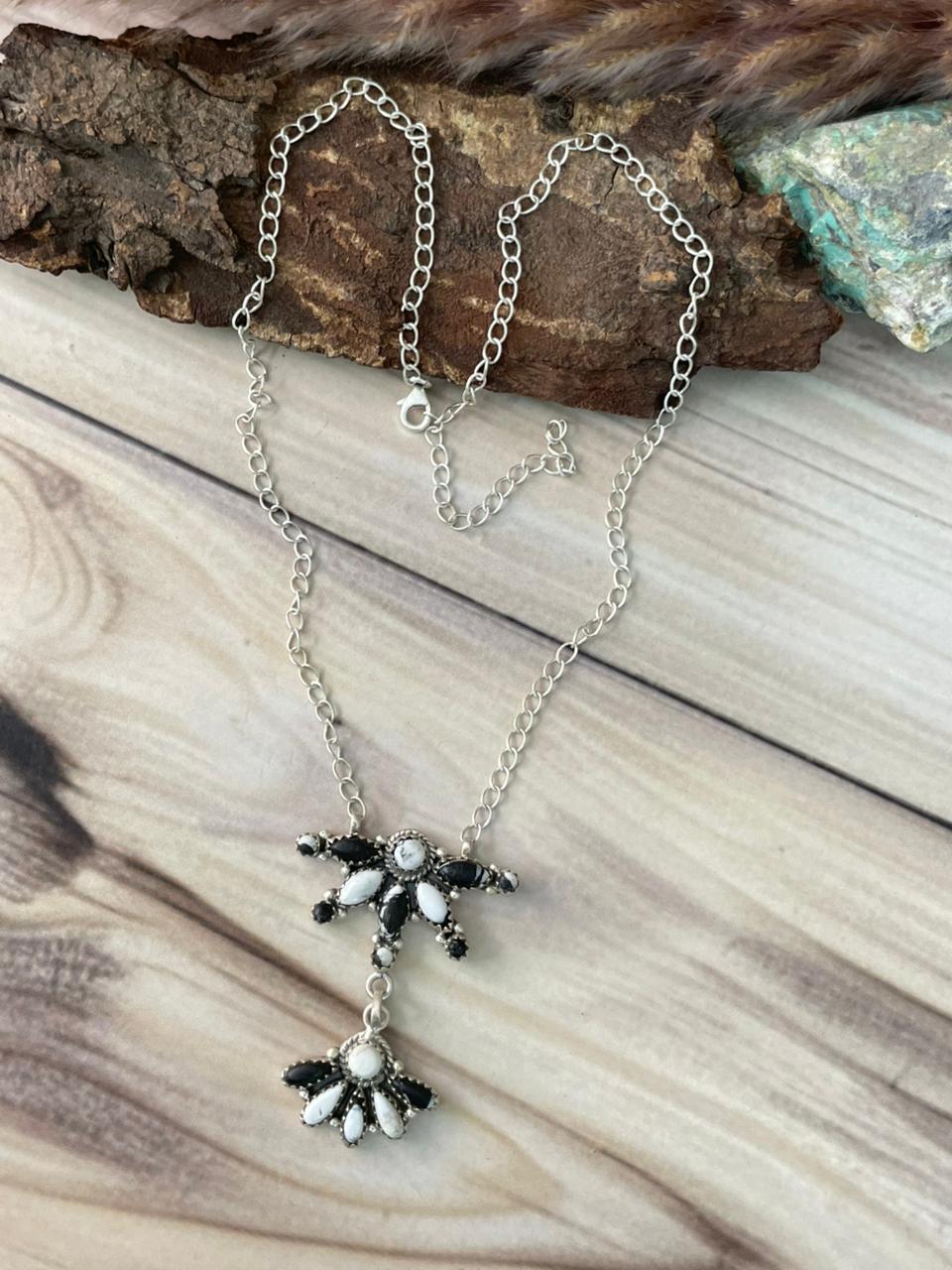 Handmade Sterling Silver White Buffalo Necklace Signed Nizhoni