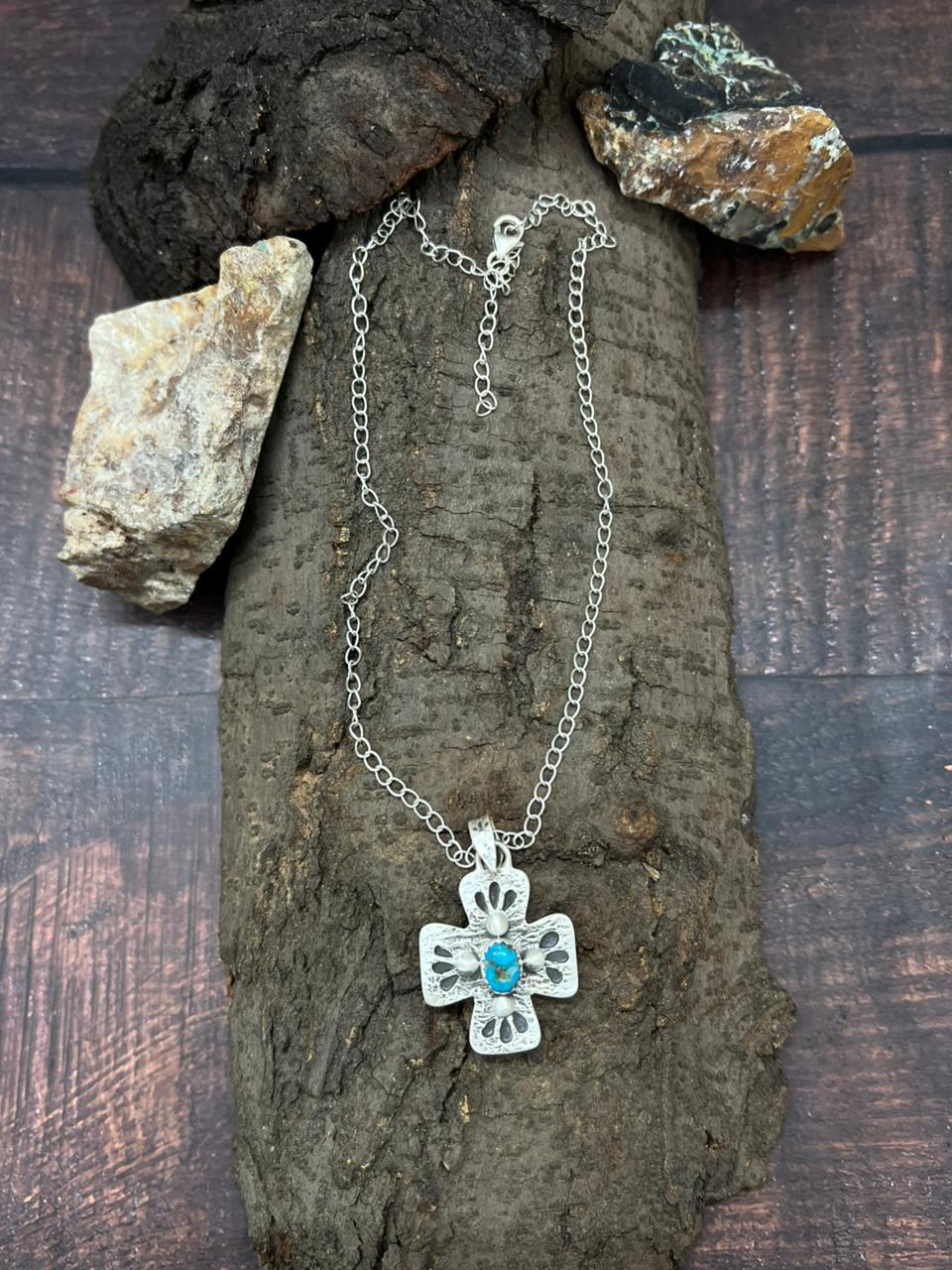 Handmade Sterling Silver Sierra Bella Turquoise Necklace "Signed Nizhoni"