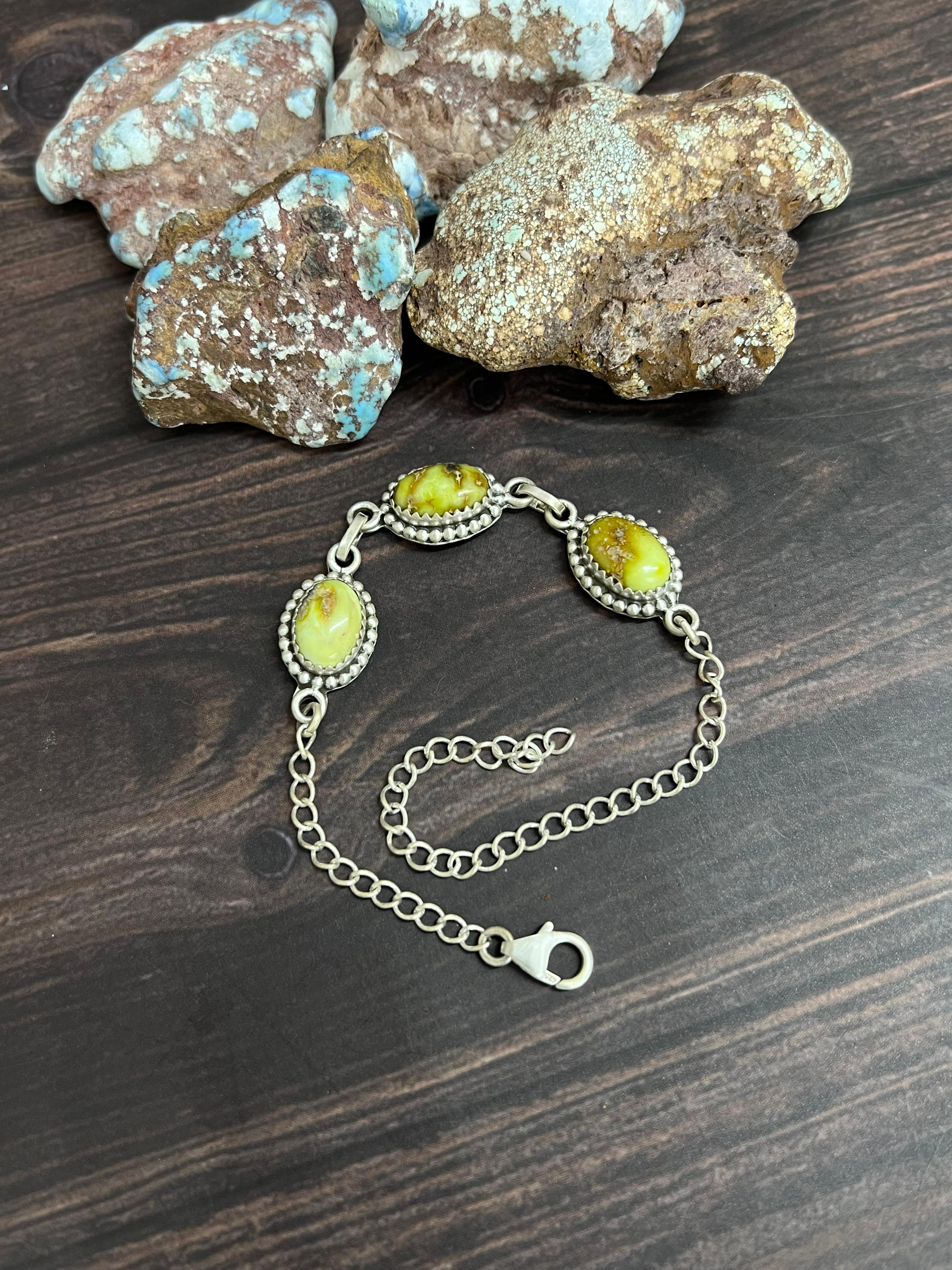 Handmade Sterling Silver Palomino Chain Bracelet with Signed Nizhoni