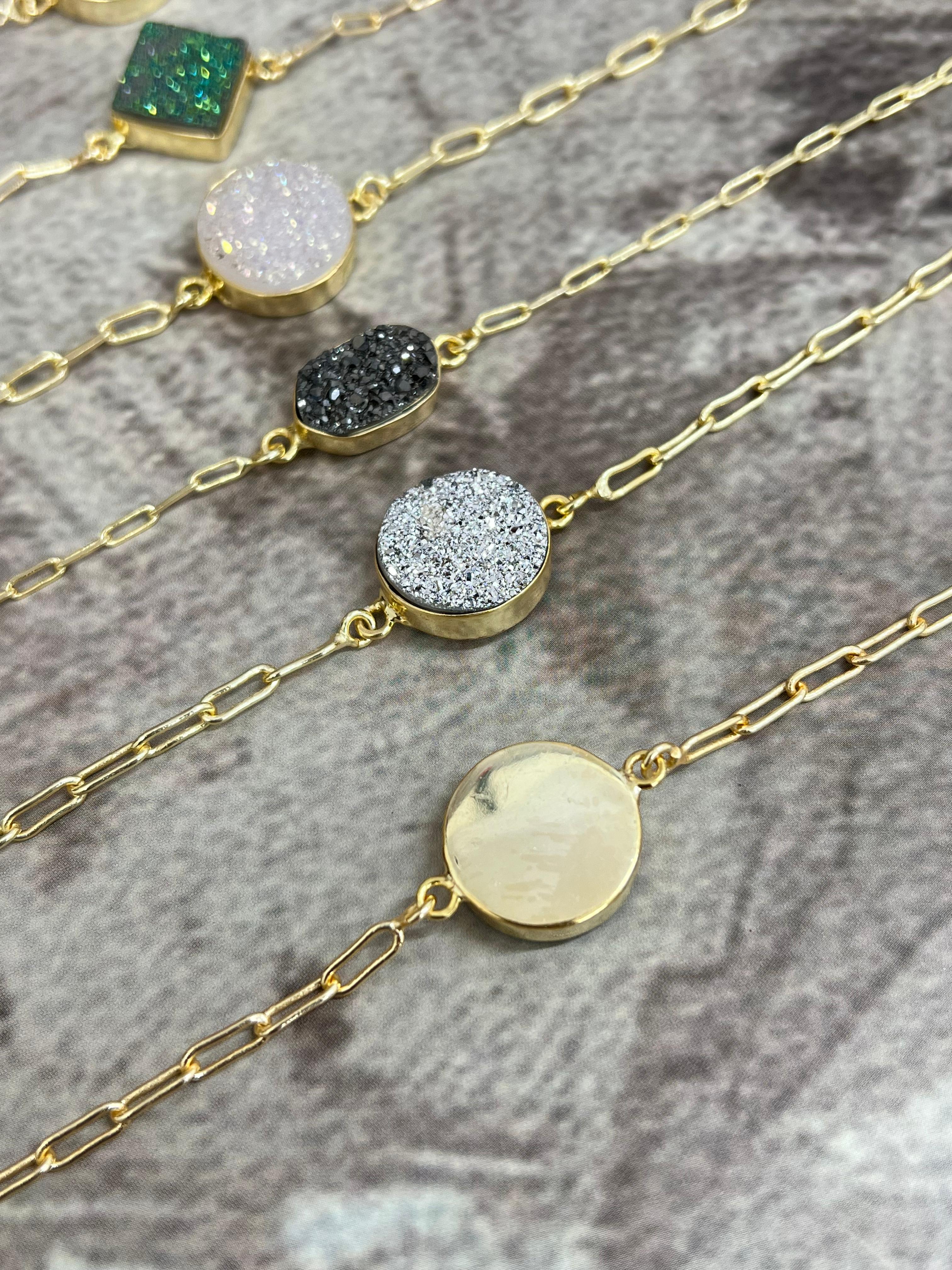 “The Boho Collection” Handmade Natural Gold Plated 1 Stone Druzy Chain Bracelet