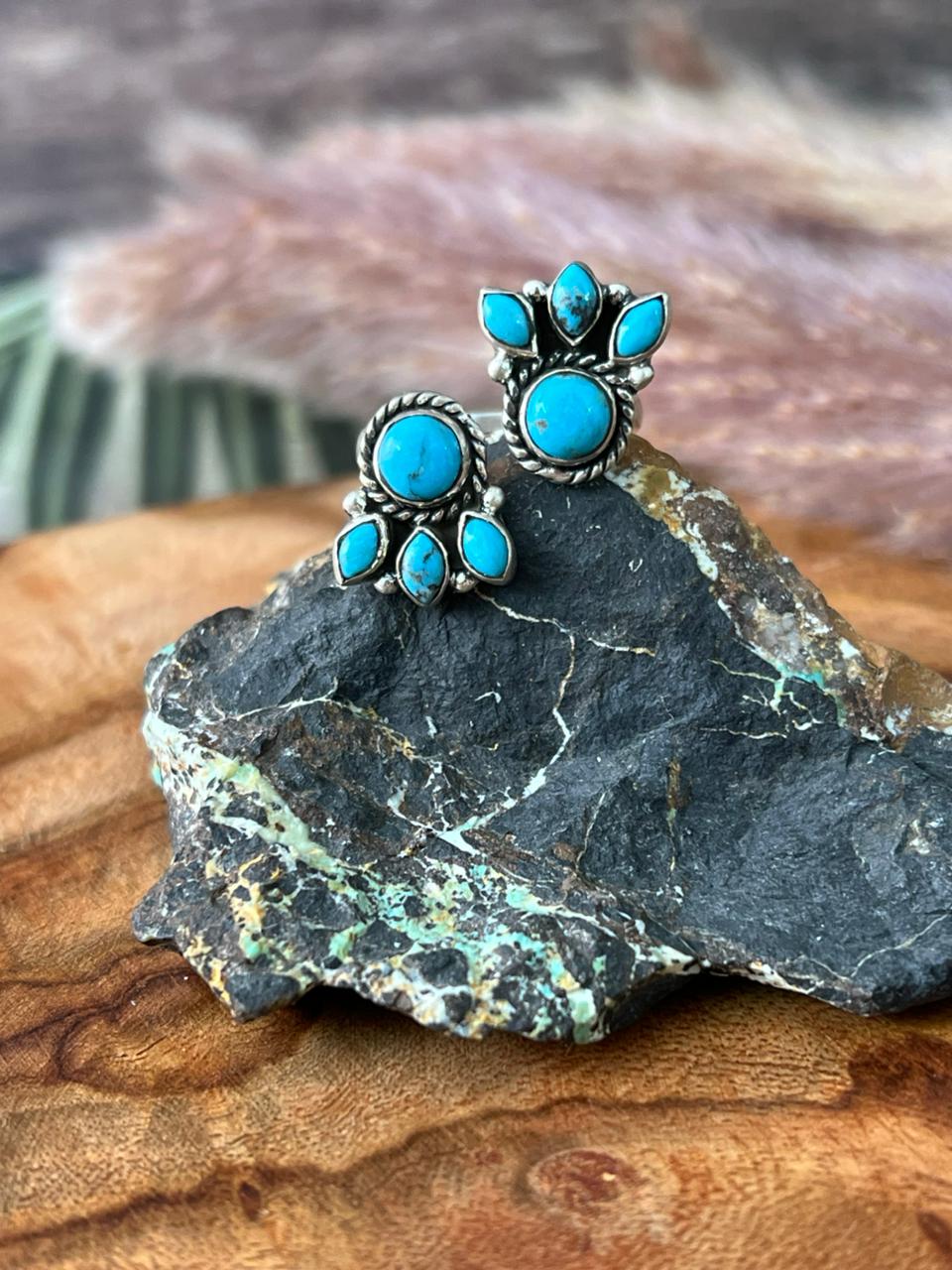 Handmade Sterling Silver Blue Kingman Turquoise Adjustable Ring "Signed Nizhoni"