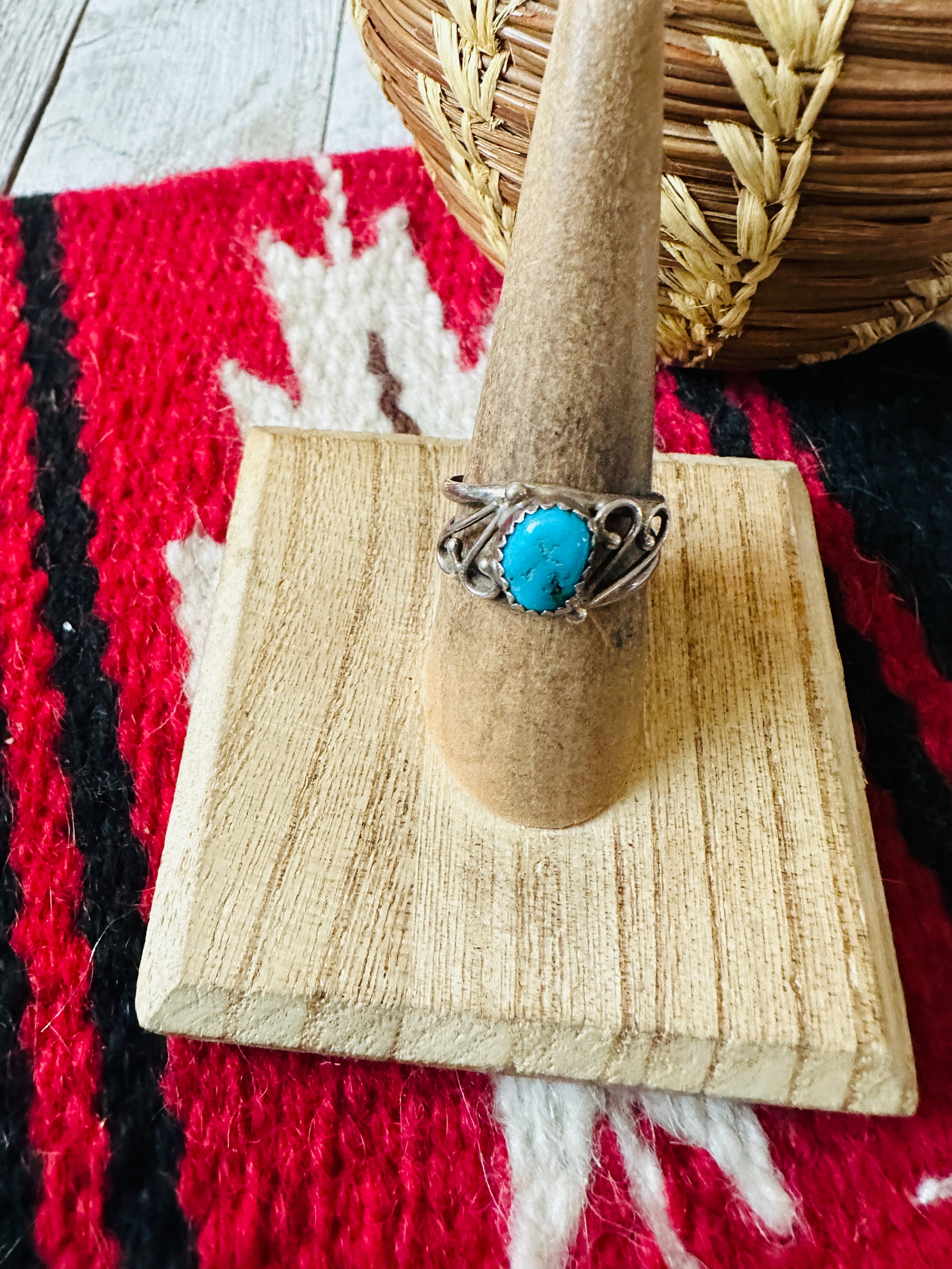 Old Pawn Vintage Navajo Sterling Silver & Turquoise Ring Size 7.25