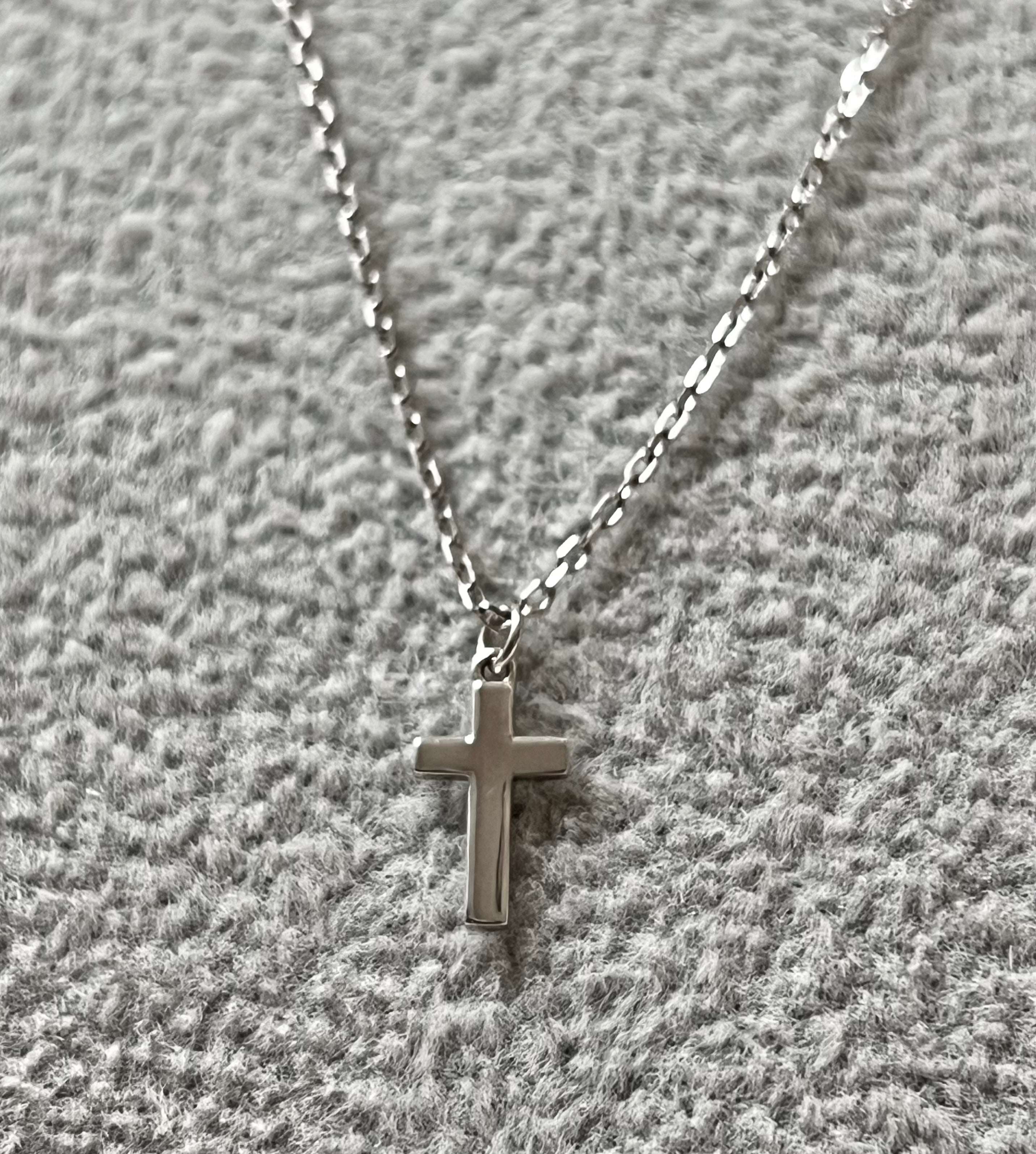 Graceful Sterling Silver Cross Necklace 18”