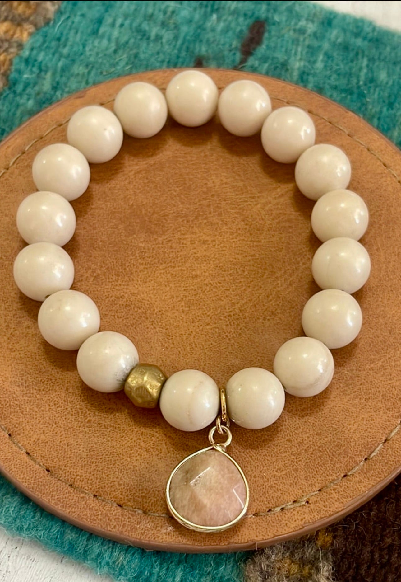 Handmade Beaded Stretch Bracelet White Howlite