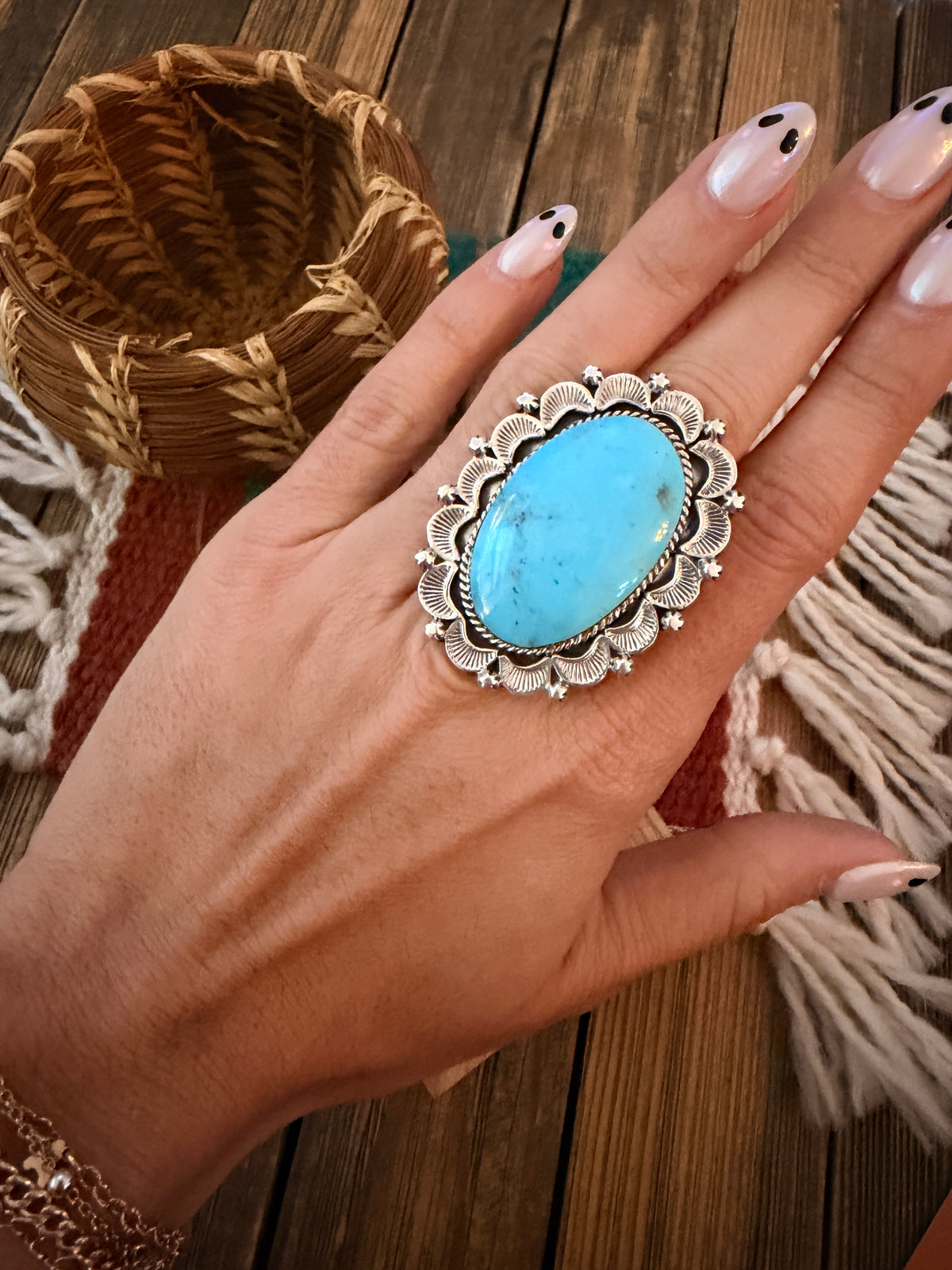 Old Pawn Handcrafted Turquoise & Sterling Silver Ring Size 5
