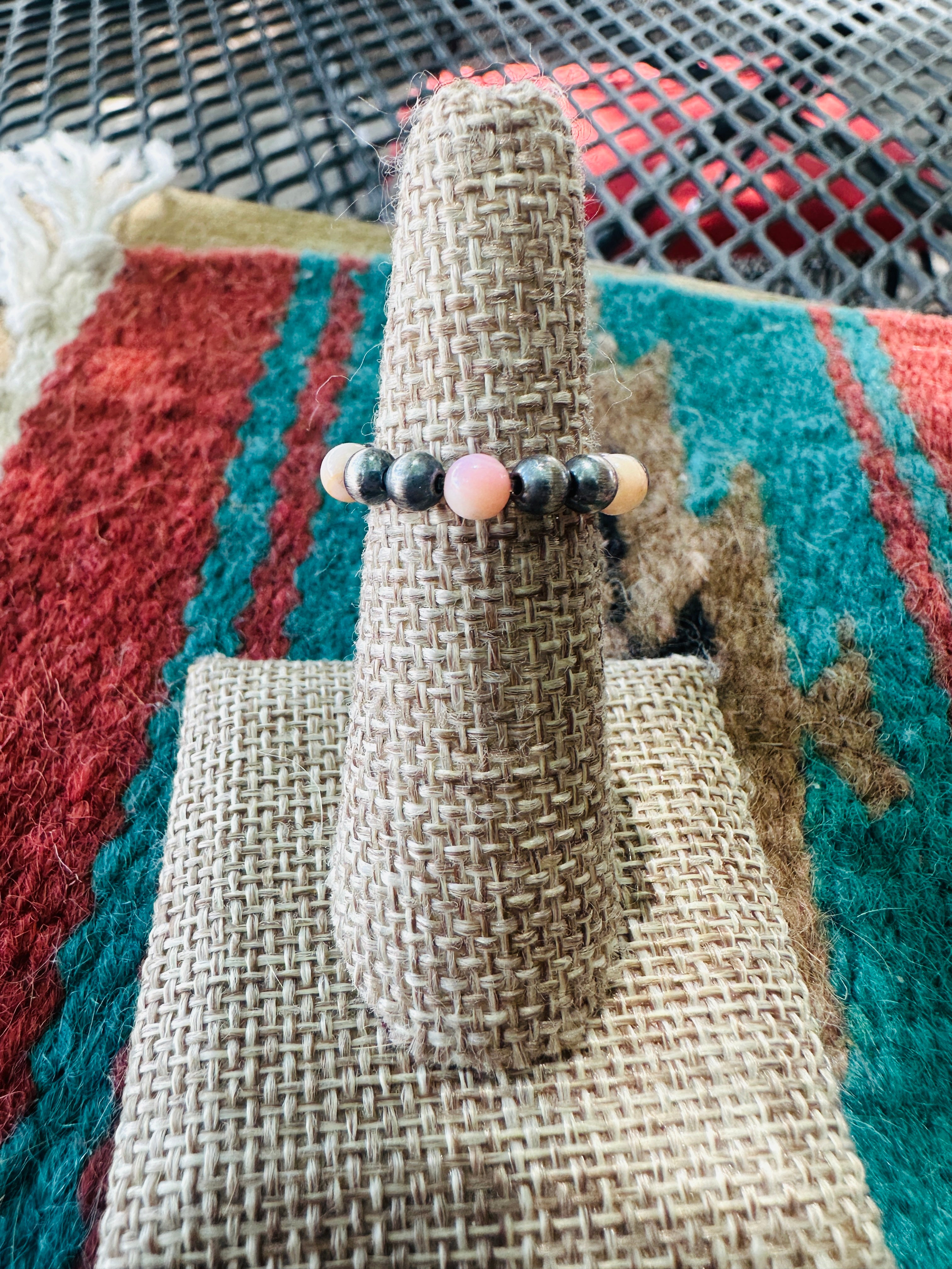 THE VENICE BAND Handmade Sterling Silver Pearl Style Queen Pink Conch Beaded Stretch Ring