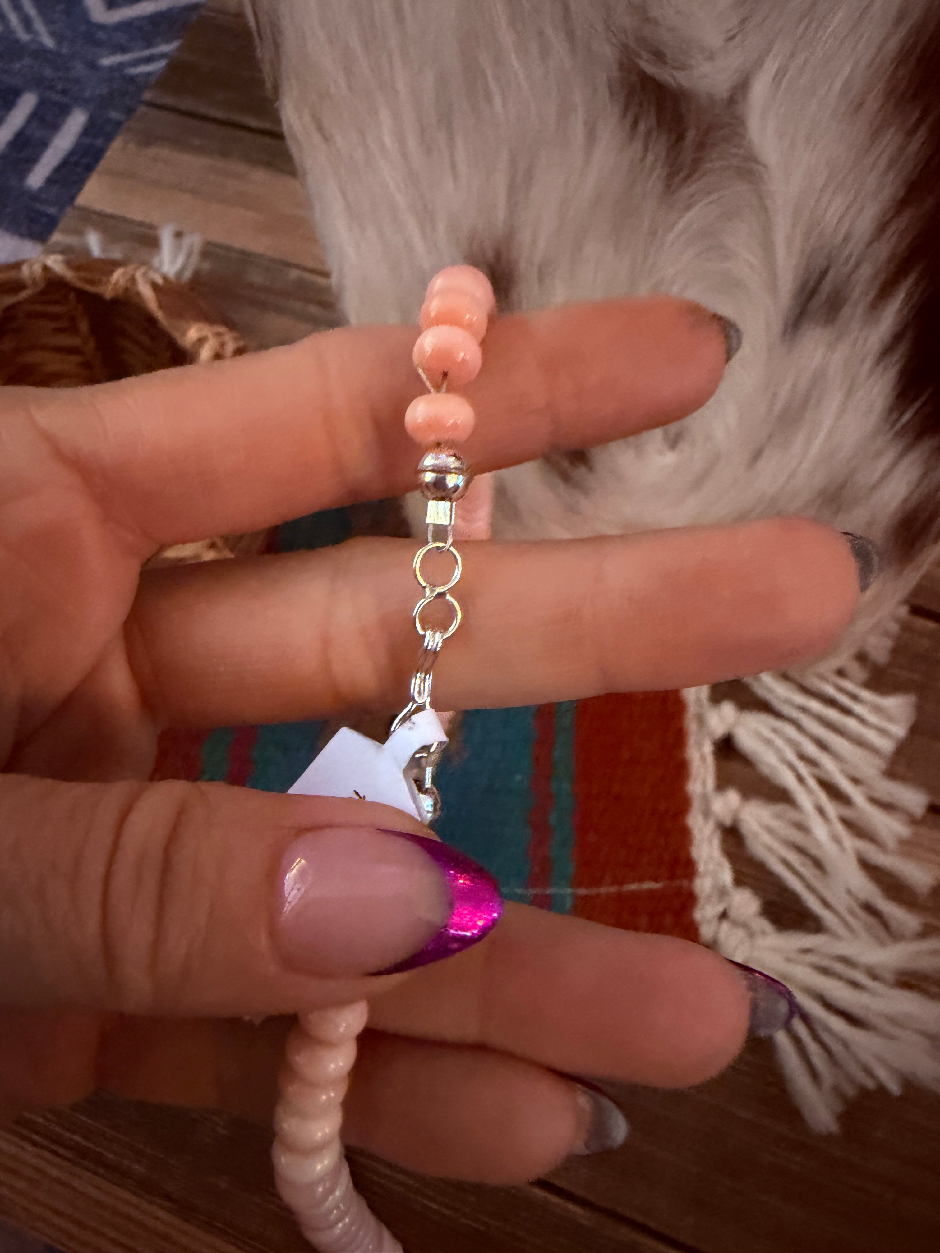 Handcrafted 5mm Queen Pink Conch 18” Beaded Necklace