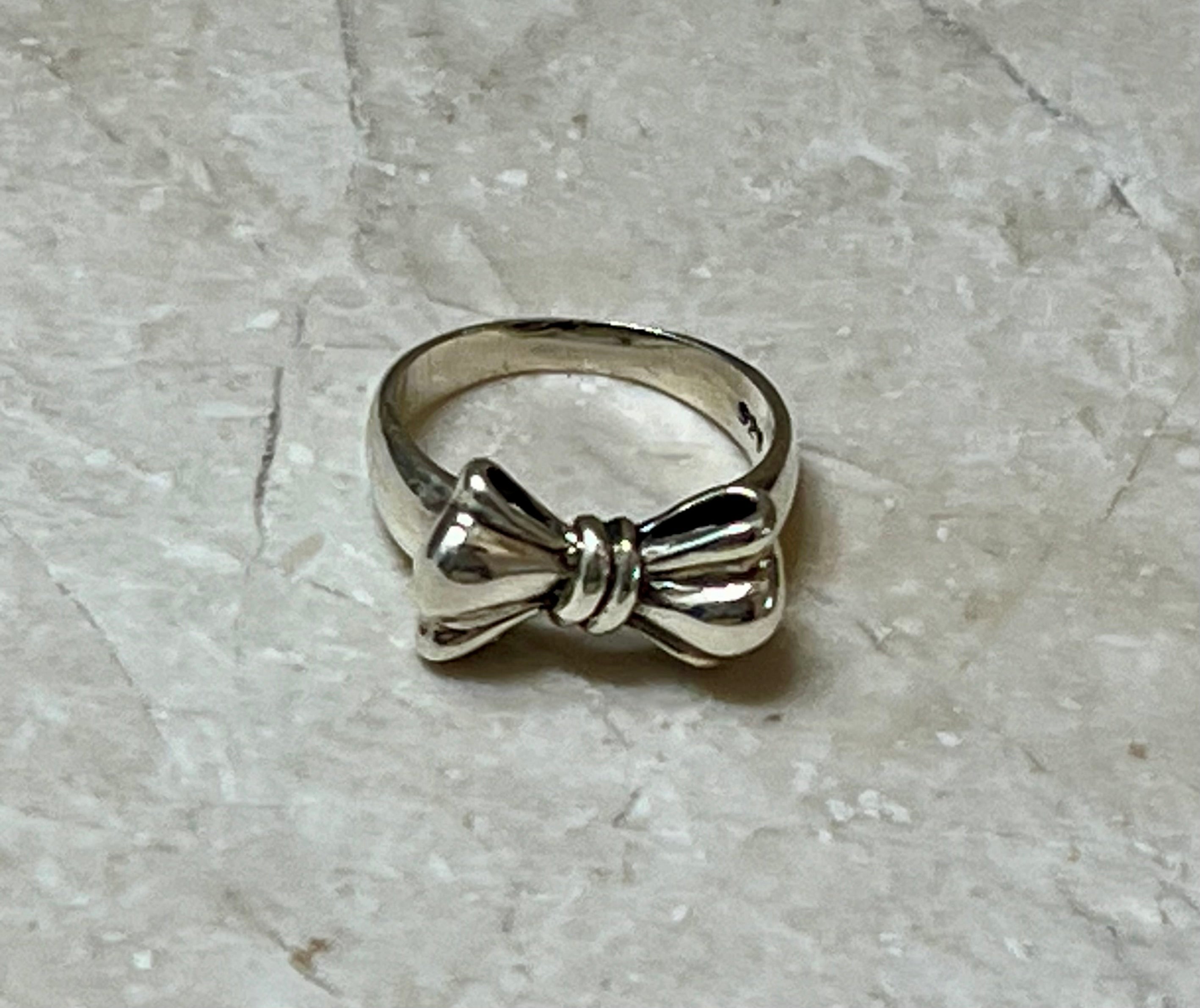 Bow Sterling Silver Ring