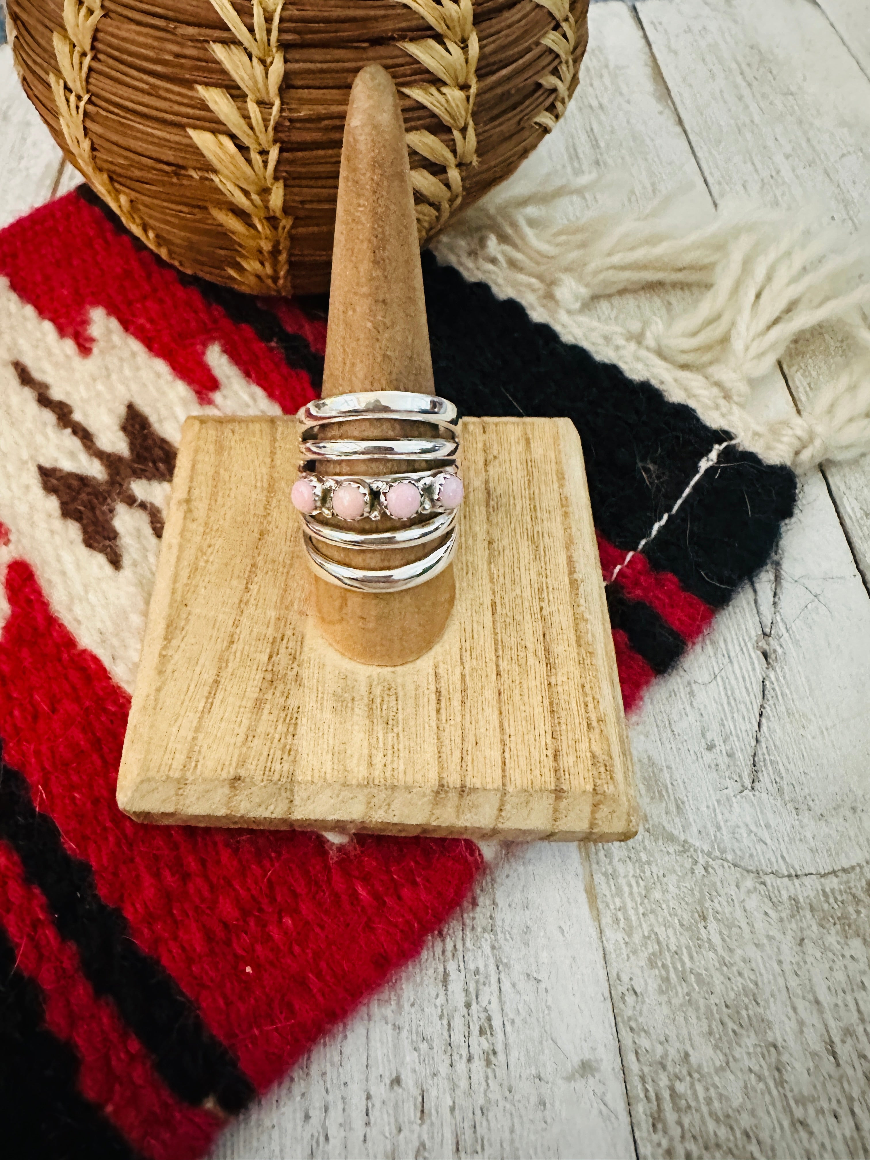 Navajo Queen Pink Conch & Sterling Silver Bar Ring