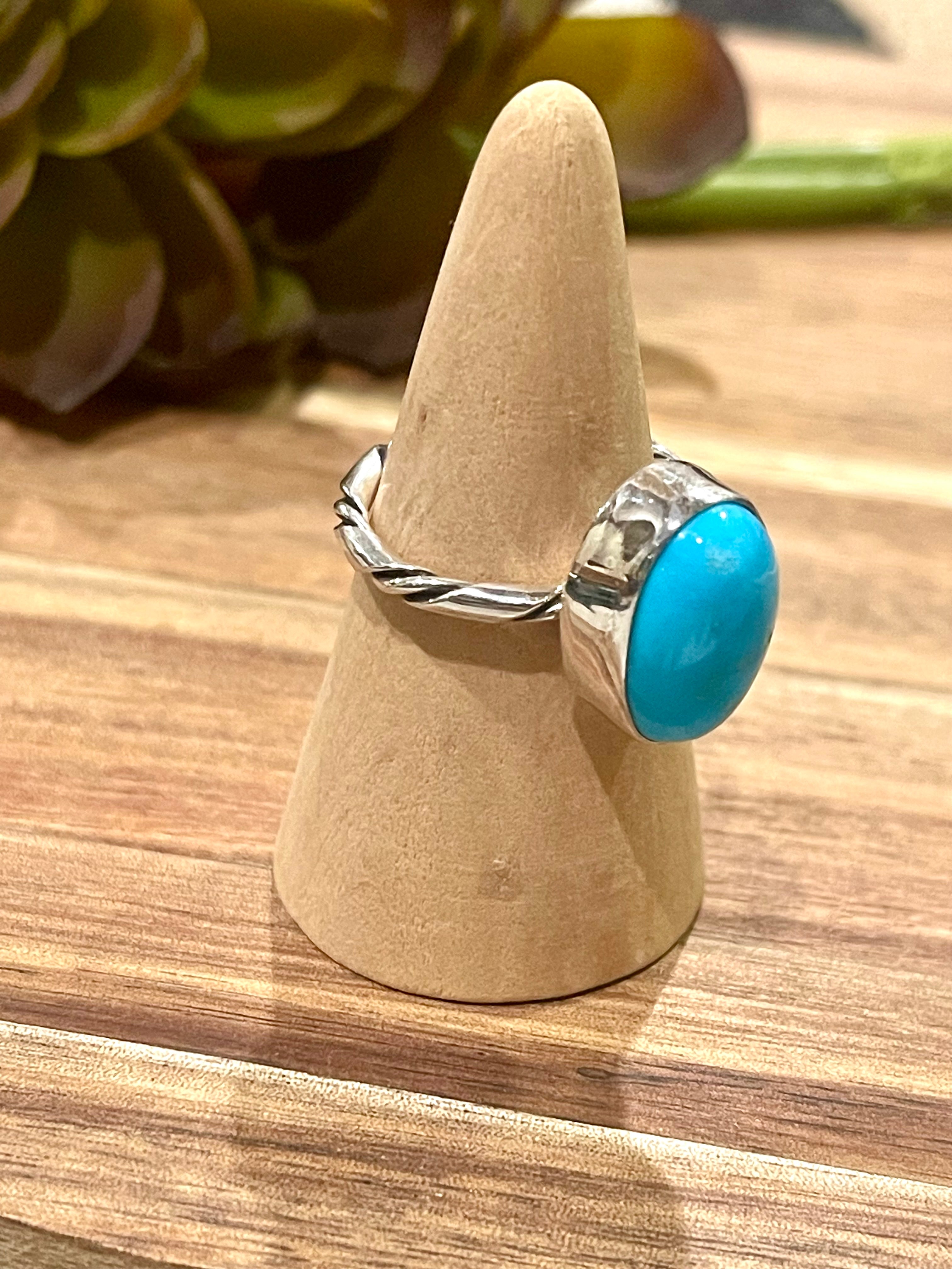 Navajo Turquoise & Sterling Silver Ring Size 8.25