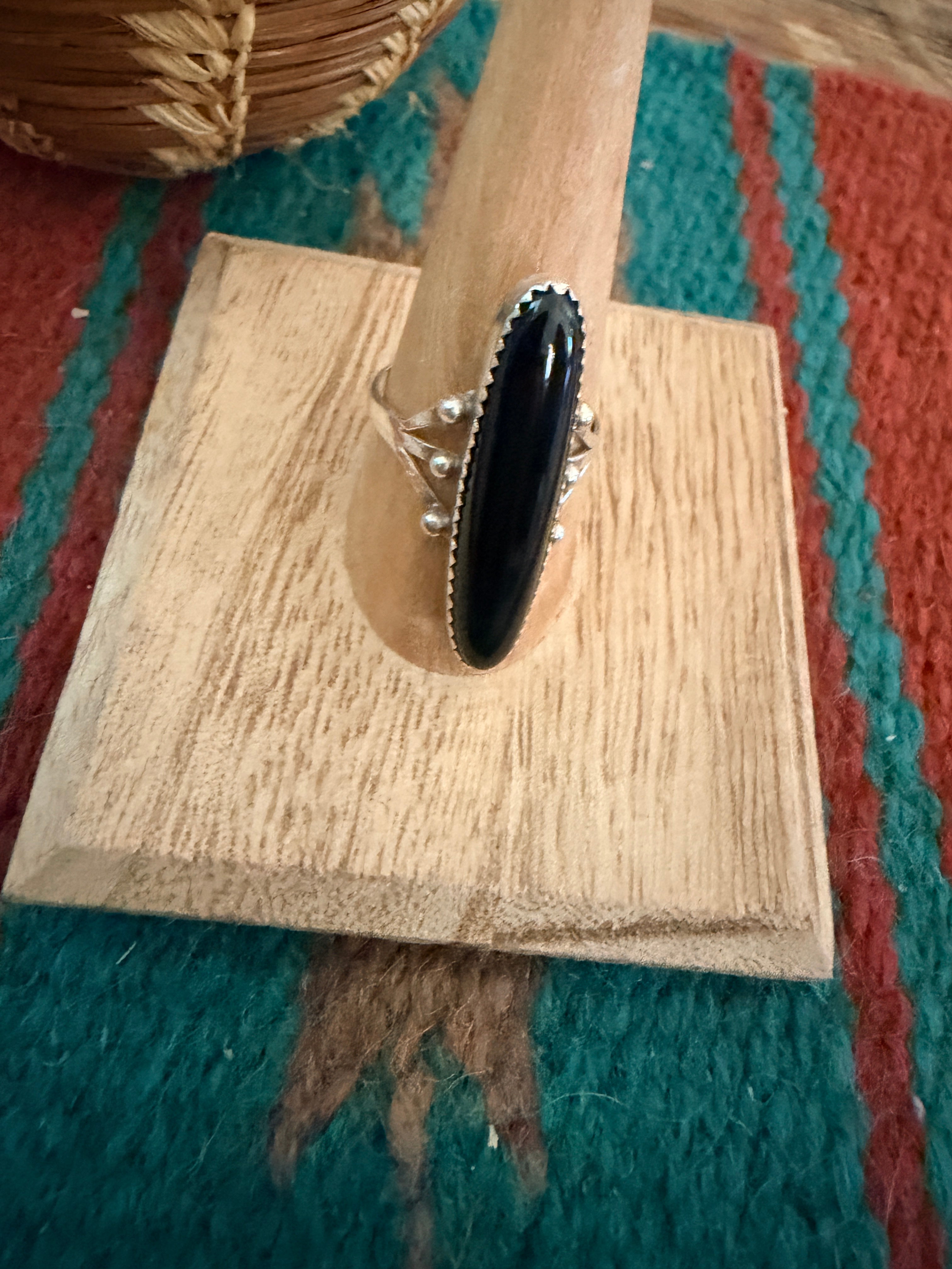 Old Pawn Handcrafted Onyx & Sterling Silver Ring Size 9