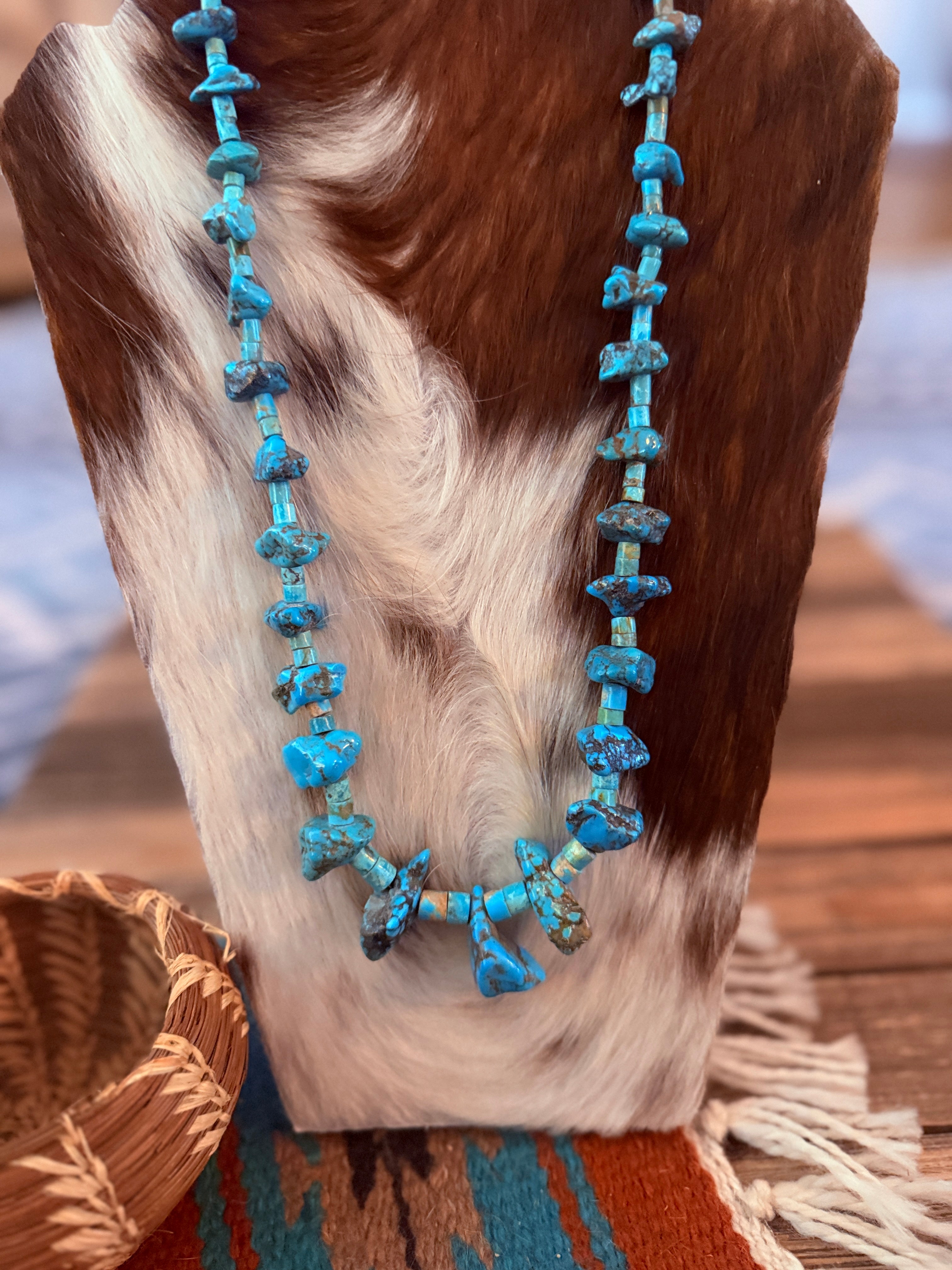 Old Pawn Handcrafted Turquoise Beaded 28” Necklace