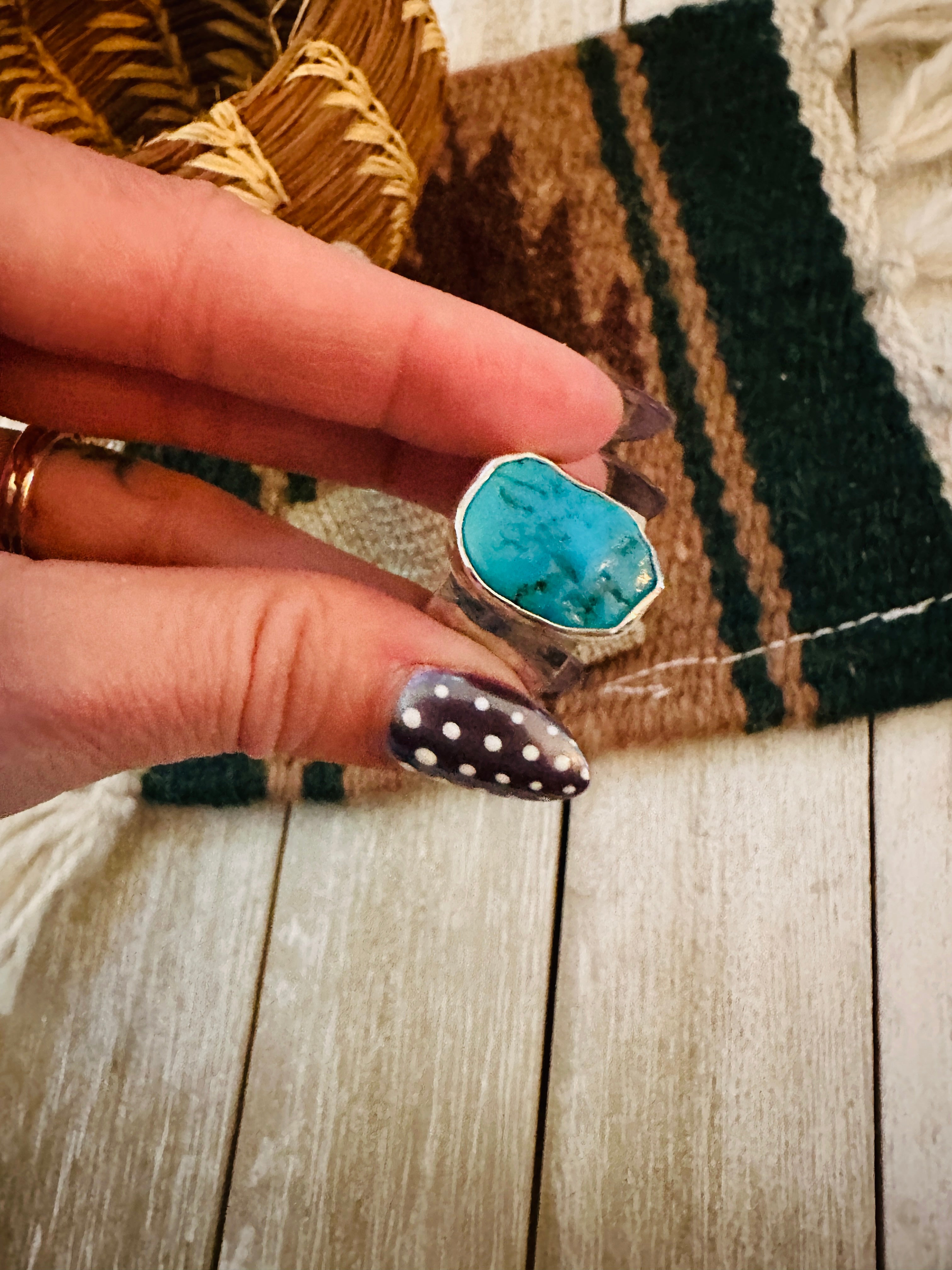 Old Pawn Handcrafted Turquoise & Sterling Silver Ring Size 8.5