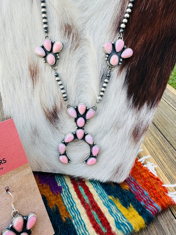 Handcrafted Queen Pink Conch & Sterling Silver Naja Necklace and Earring Set