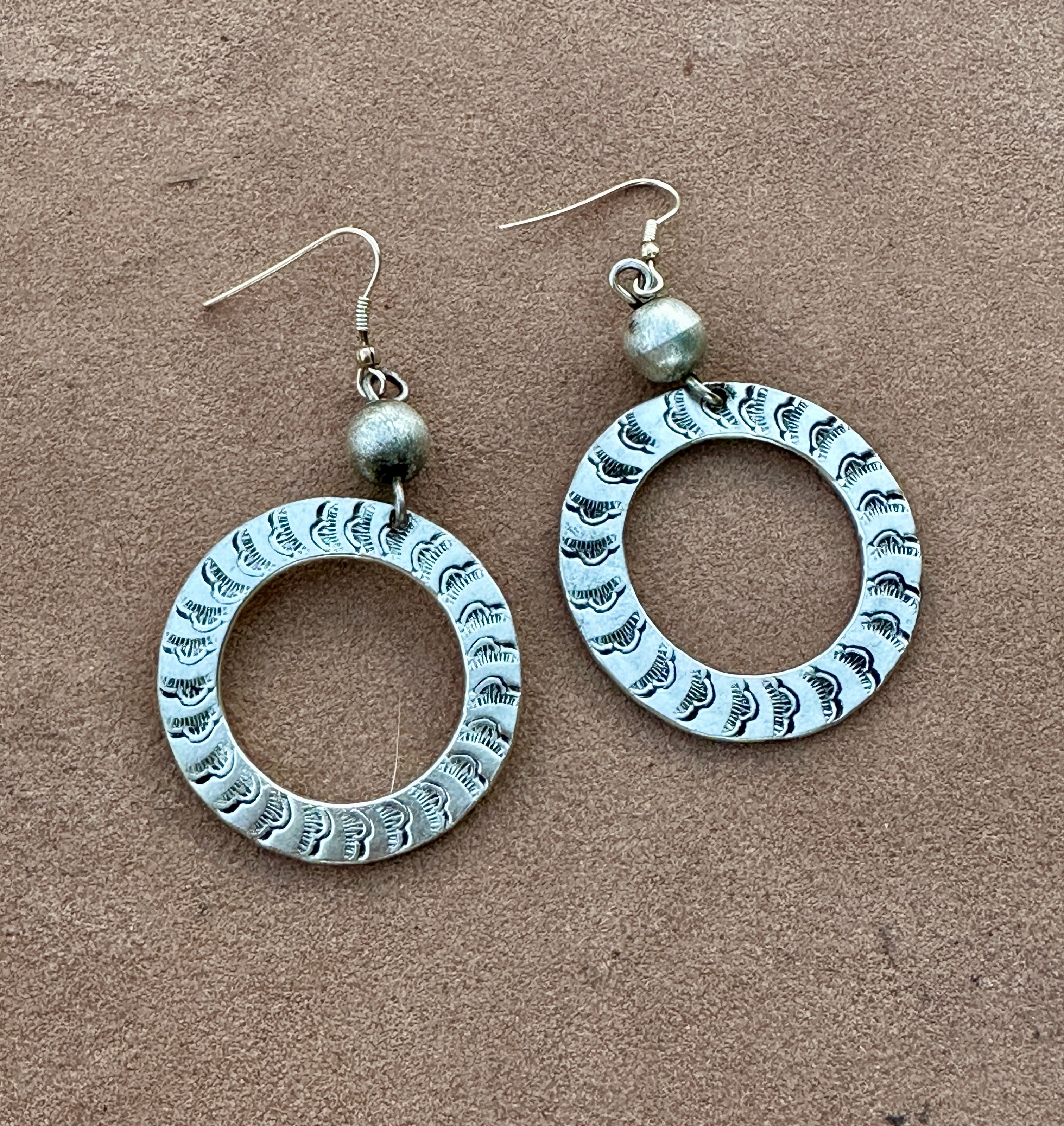 Vintage Silver Engraved Pan Rings Earrings