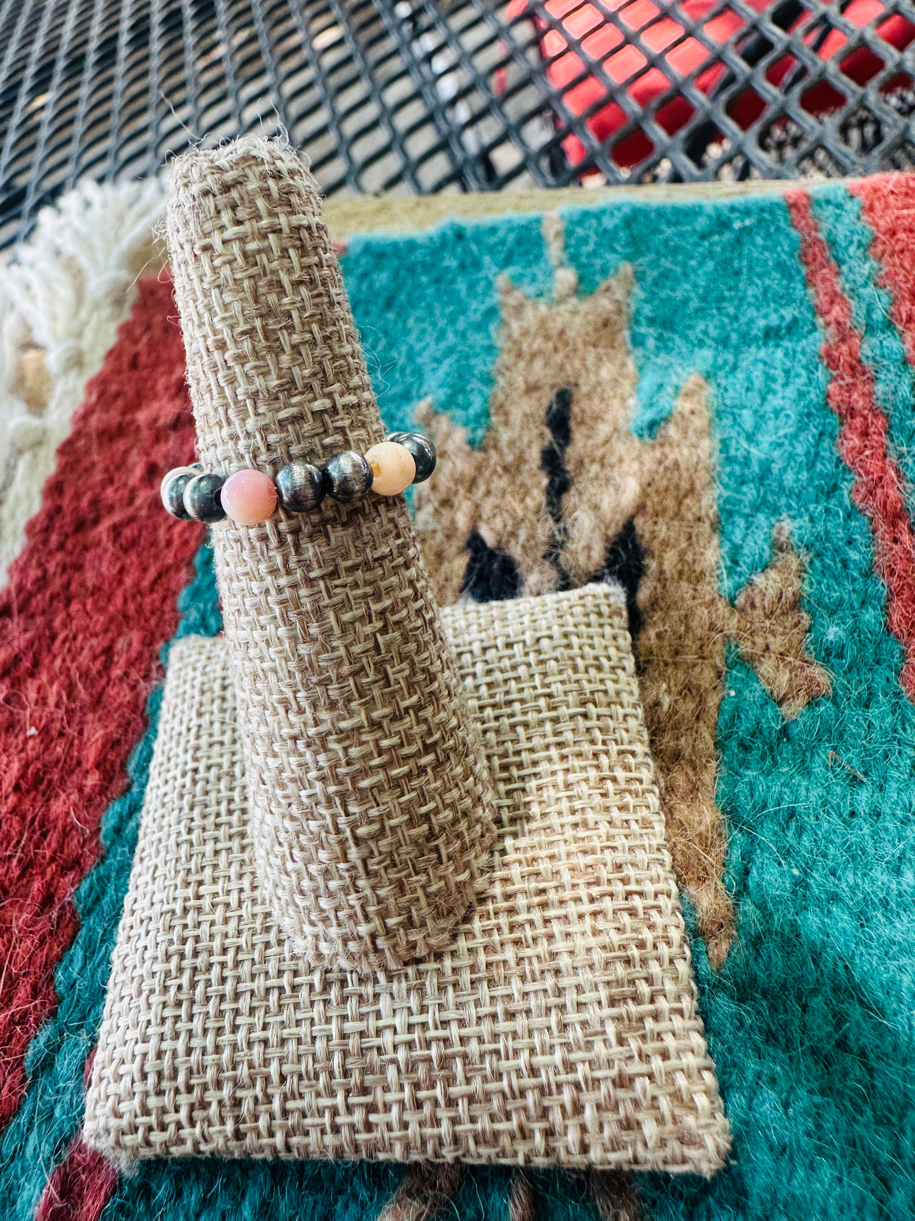 THE VENICE BAND Handmade Sterling Silver Pearl Style Queen Pink Conch Beaded Stretch Ring