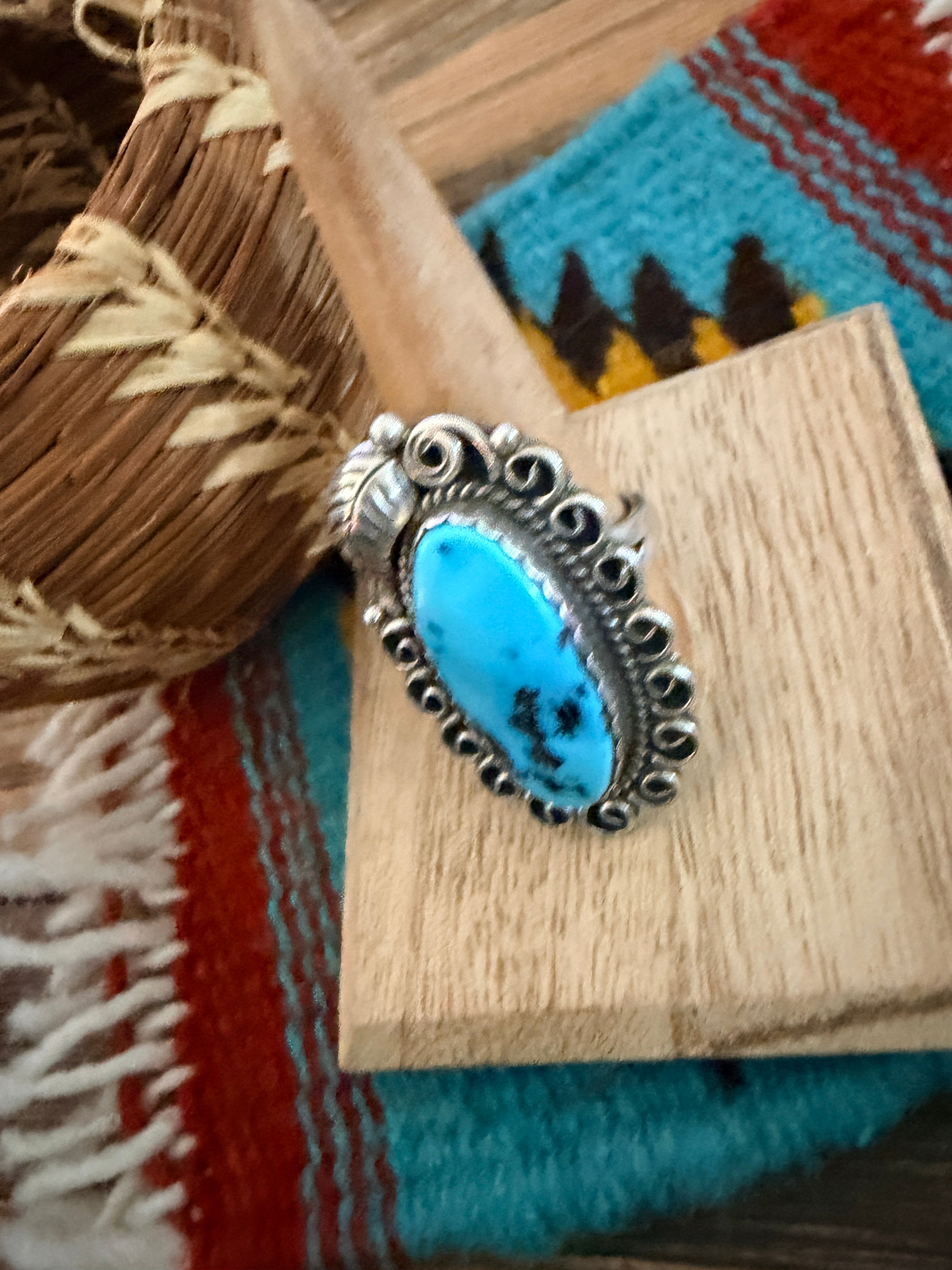 Old Pawn Handcrafted Turquoise & Sterling Silver Ring Size 10.75